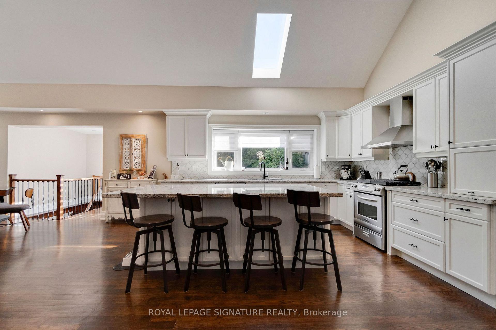 Photo 12 of 1480 Clarkson Road, Mississauga, Clarkson — HOMEH