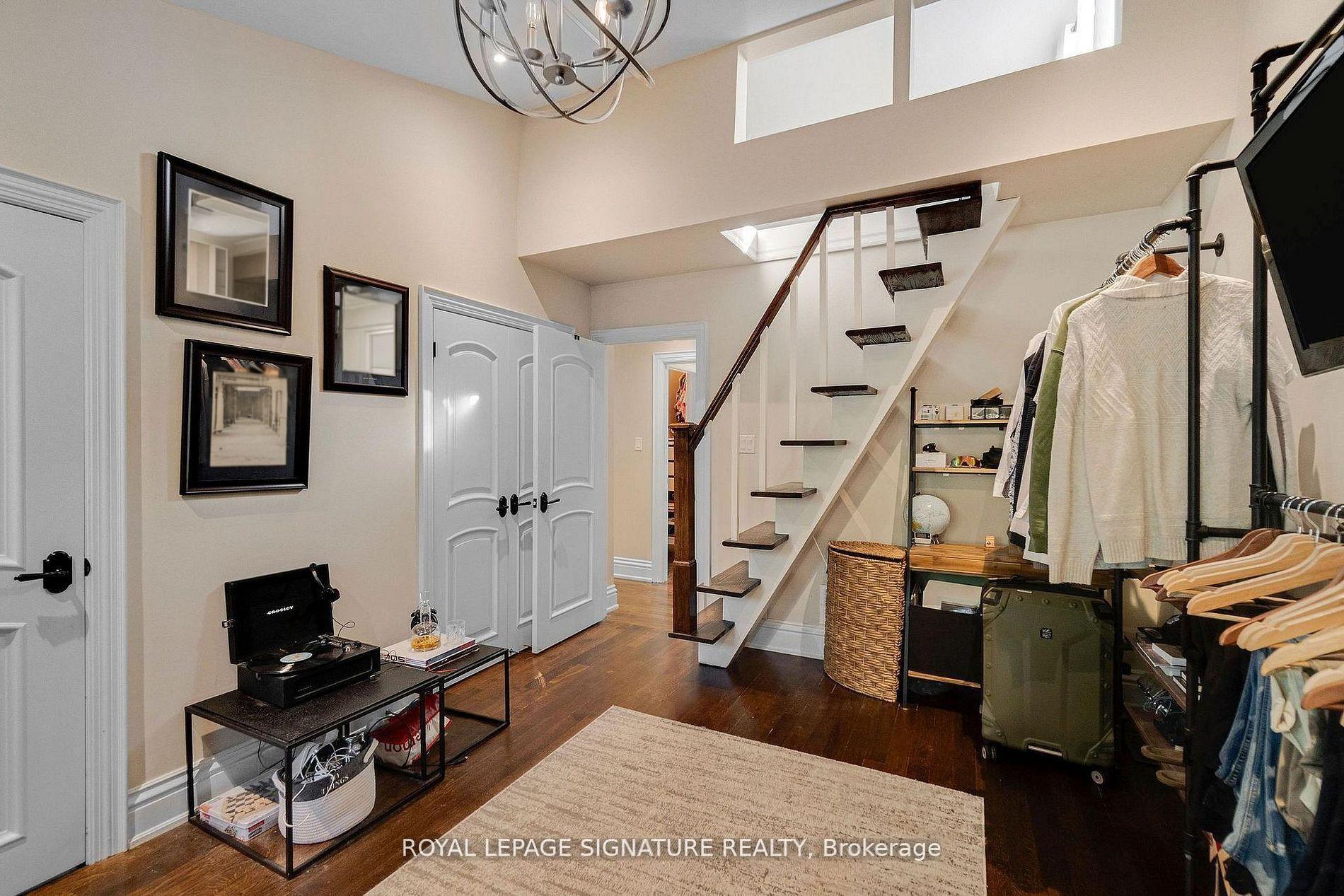 Photo 24 of 1480 Clarkson Road, Mississauga, Clarkson — HOMEH