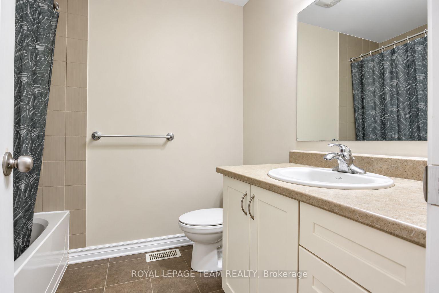 Photo 10 of 125 Dunforest Terrace, Ottawa, Barrhaven - Strandherd — HOMEH