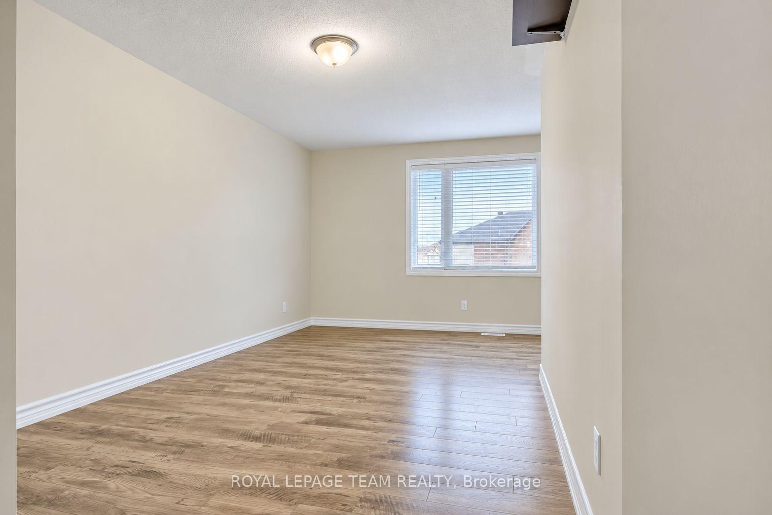 Photo 11 of 125 Dunforest Terrace, Ottawa, Barrhaven - Strandherd — HOMEH