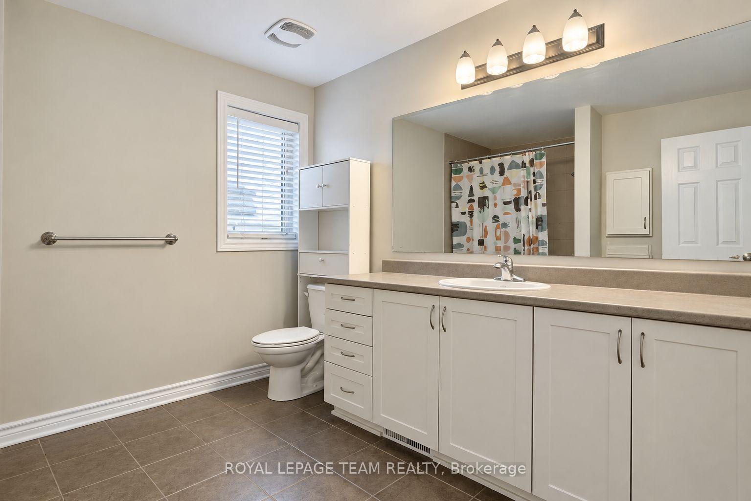 Photo 13 of 125 Dunforest Terrace, Ottawa, Barrhaven - Strandherd — HOMEH