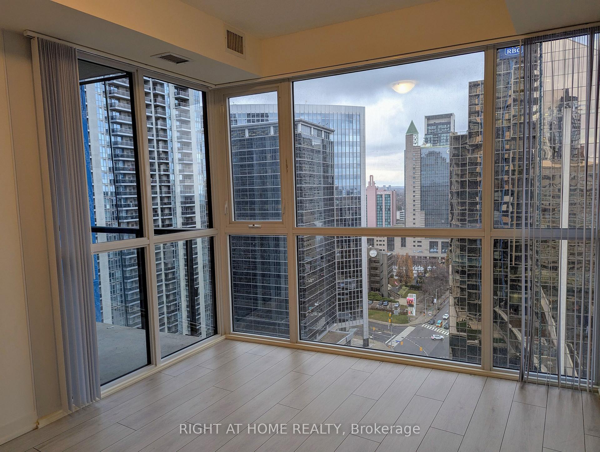 Photo 9 of Unit 2018, 4955 Yonge Street, North York, Willowdale East — HOMEH