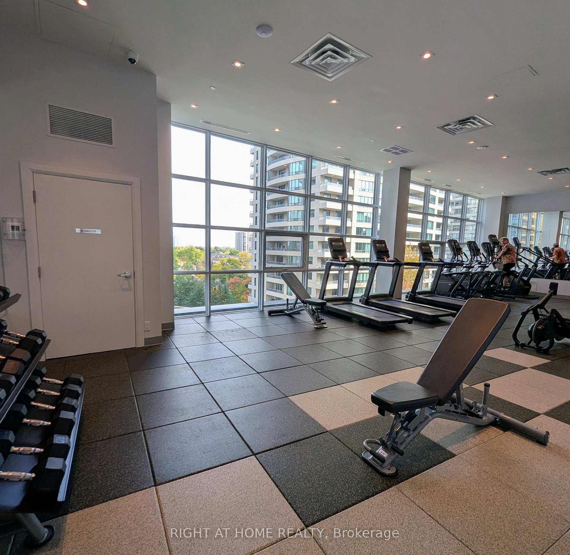 Photo 21 of Unit 2018, 4955 Yonge Street, North York, Willowdale East — HOMEH