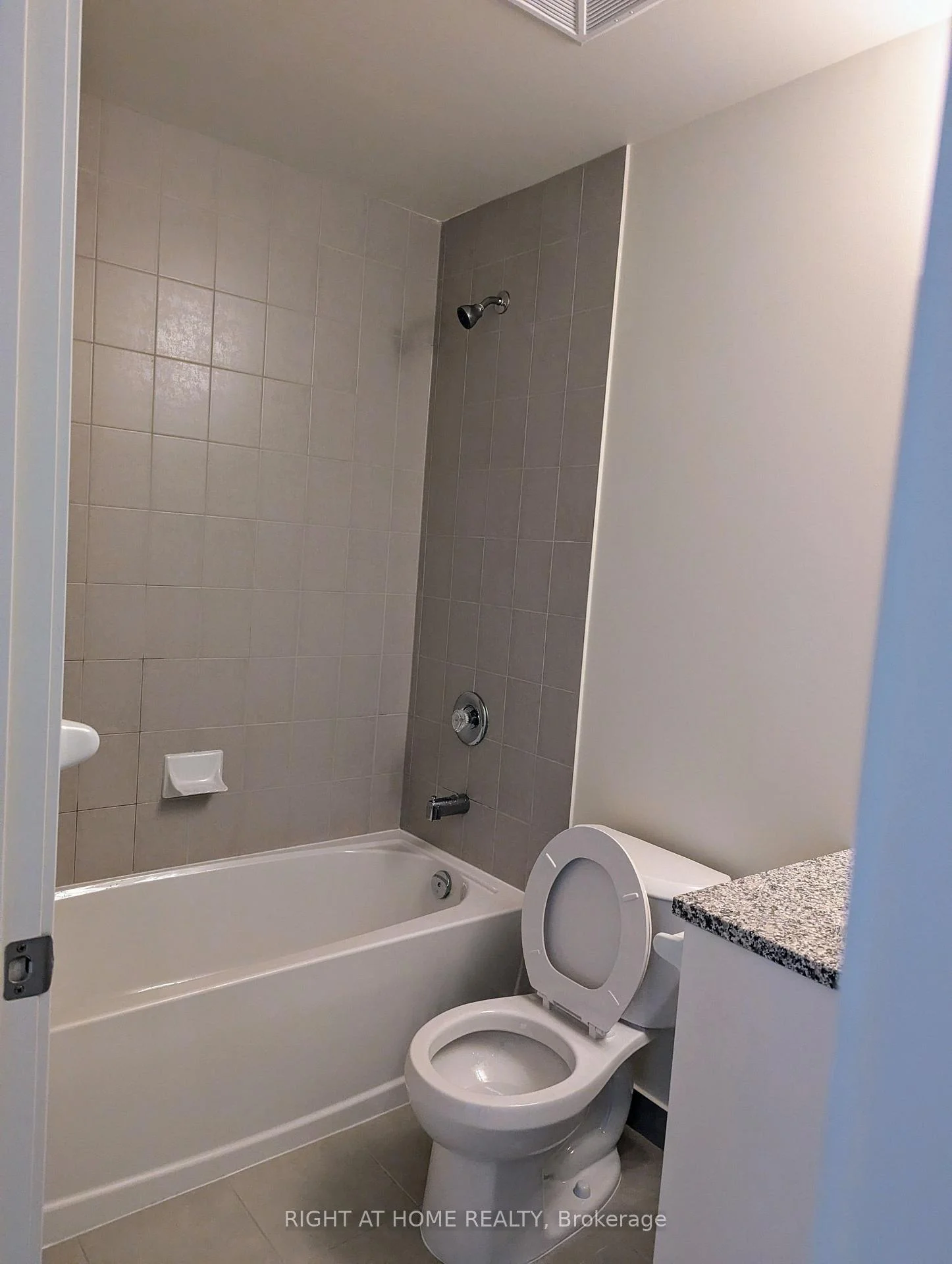 Photo 29 of Unit 2018, 4955 Yonge Street, North York, Willowdale East — HOMEH