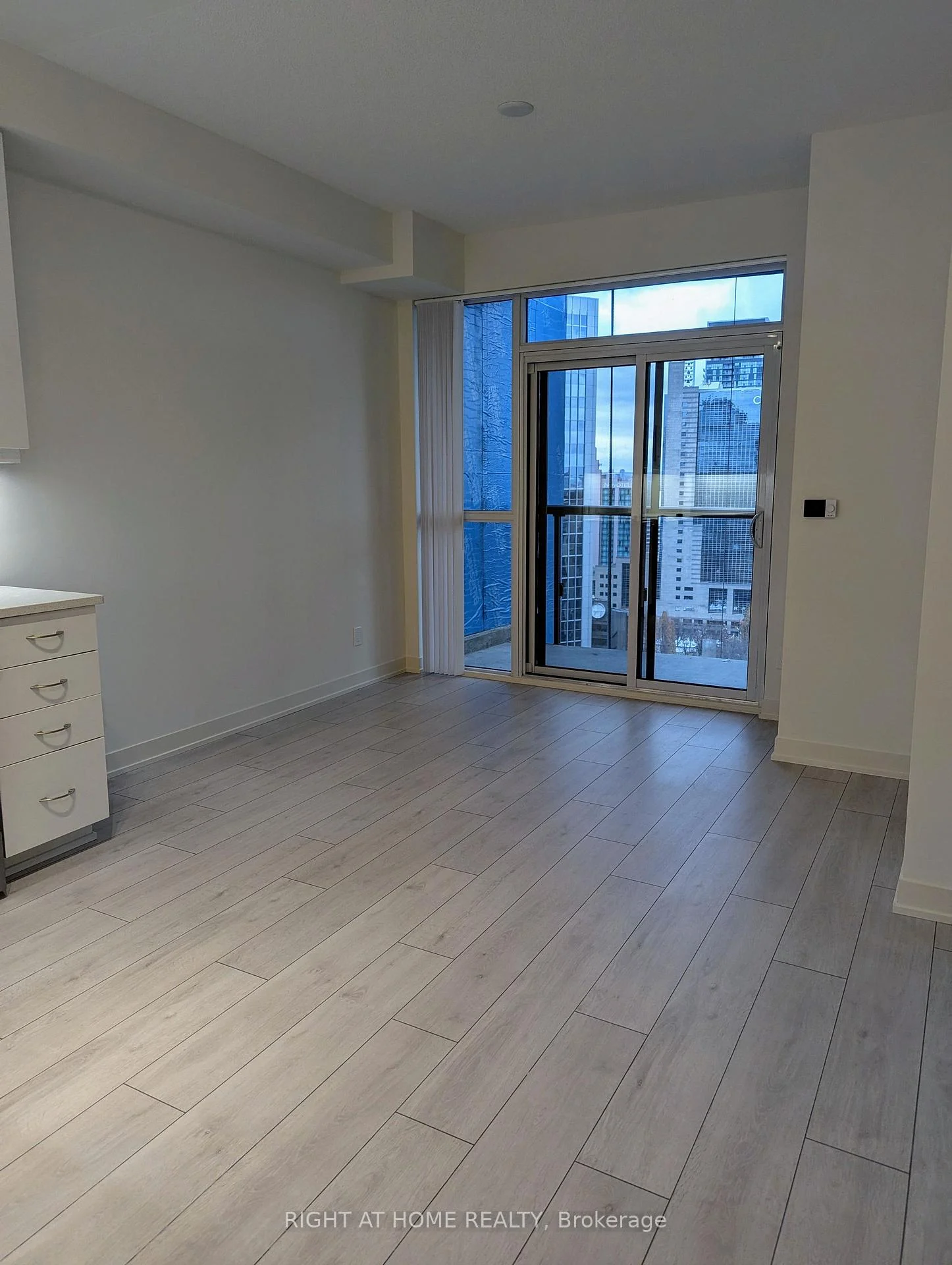 Photo 35 of Unit 2018, 4955 Yonge Street, North York, Willowdale East — HOMEH