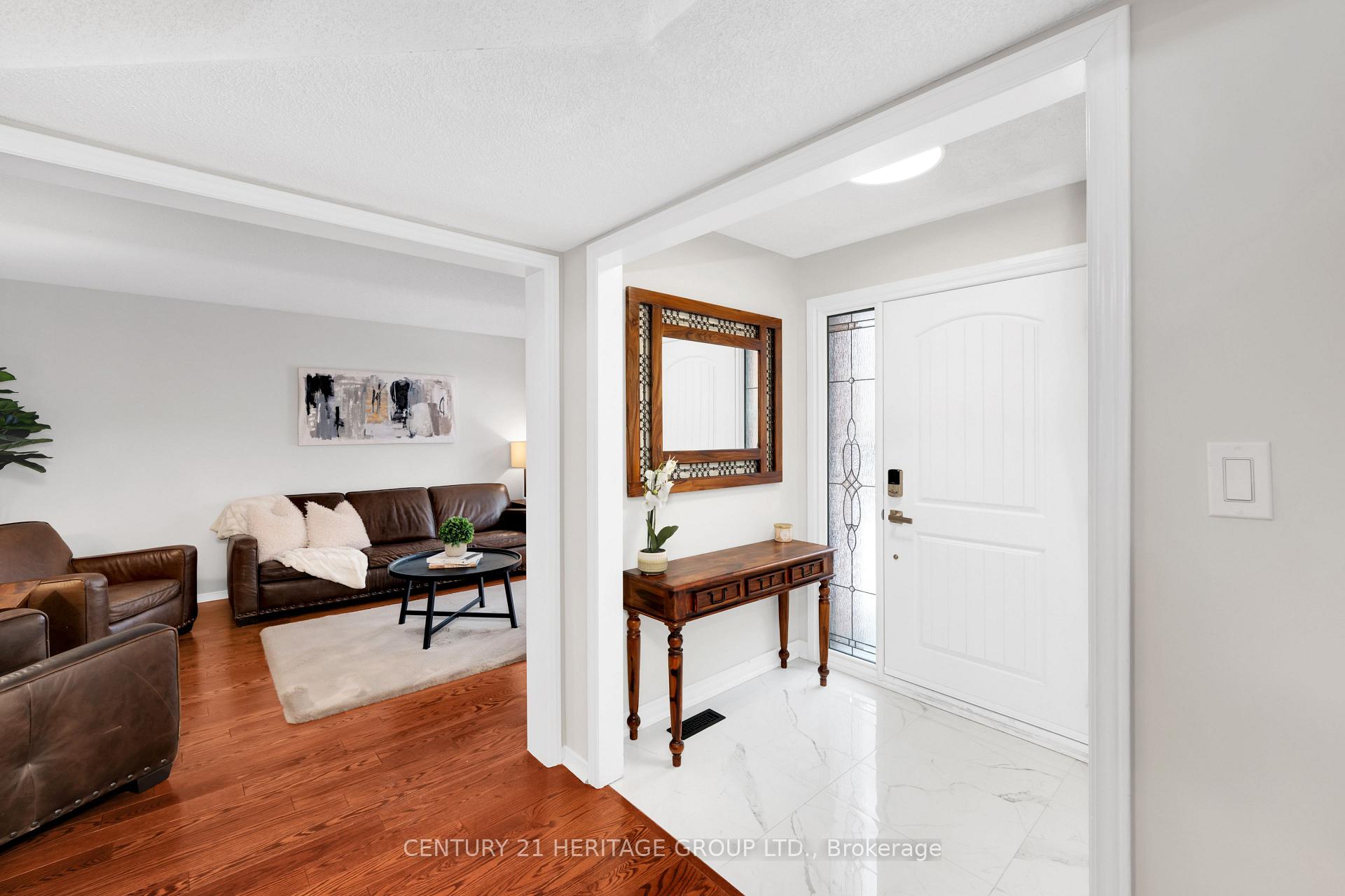 Photo 3 of 514 Keith Avenue, Newmarket, Glenway Estates — HOMEH