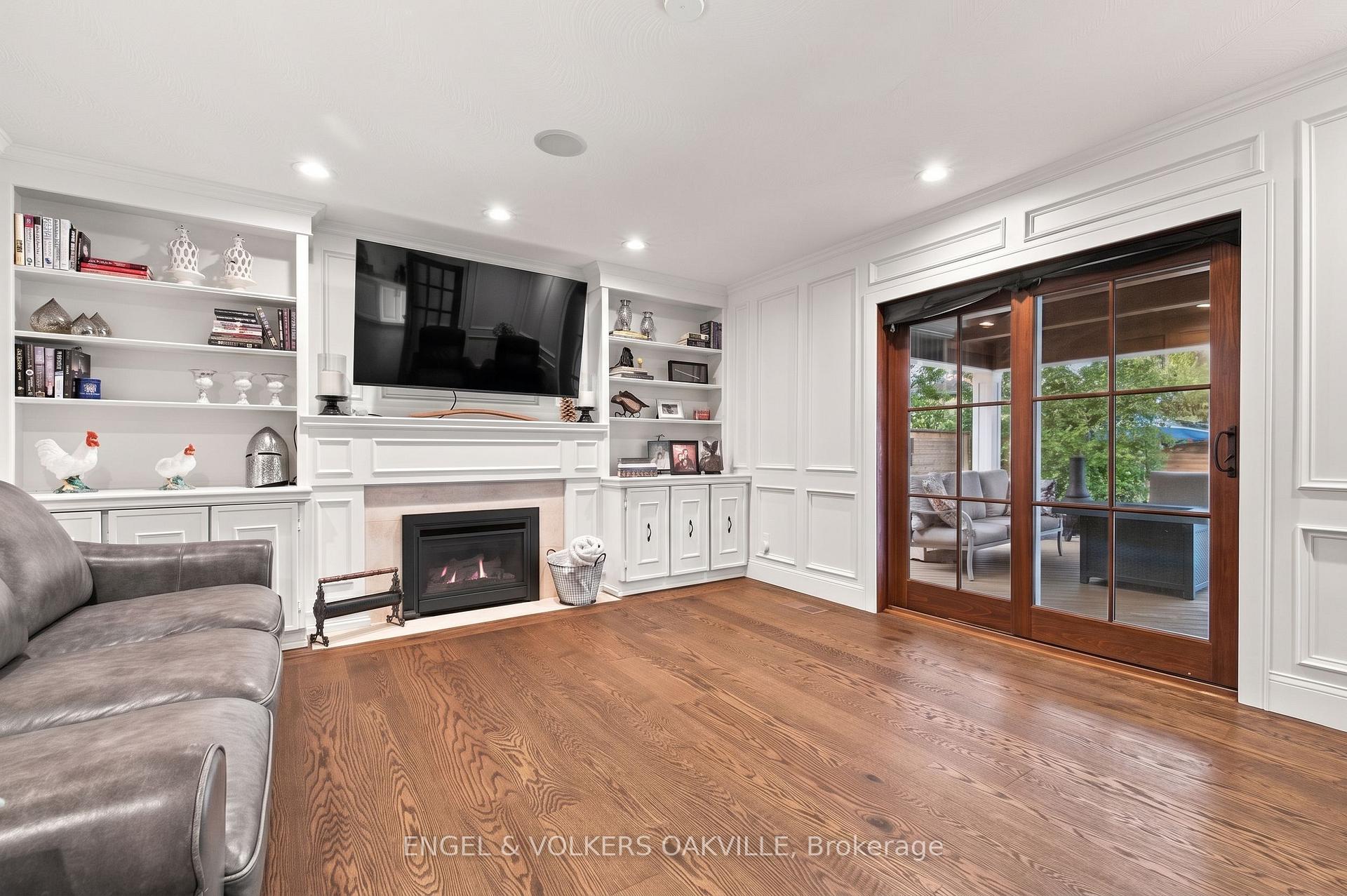 Photo 11 of 493 Wicklow Road, Burlington, Shoreacres — HOMEH