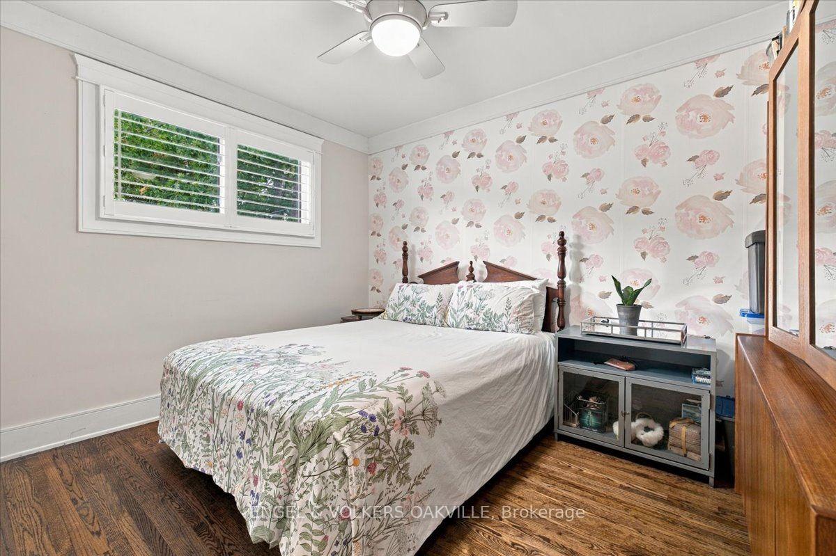Photo 20 of 493 Wicklow Road, Burlington, Shoreacres — HOMEH