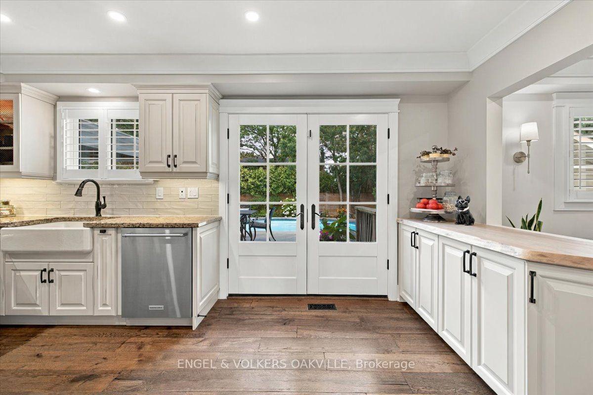 Photo 29 of 493 Wicklow Road, Burlington, Shoreacres — HOMEH