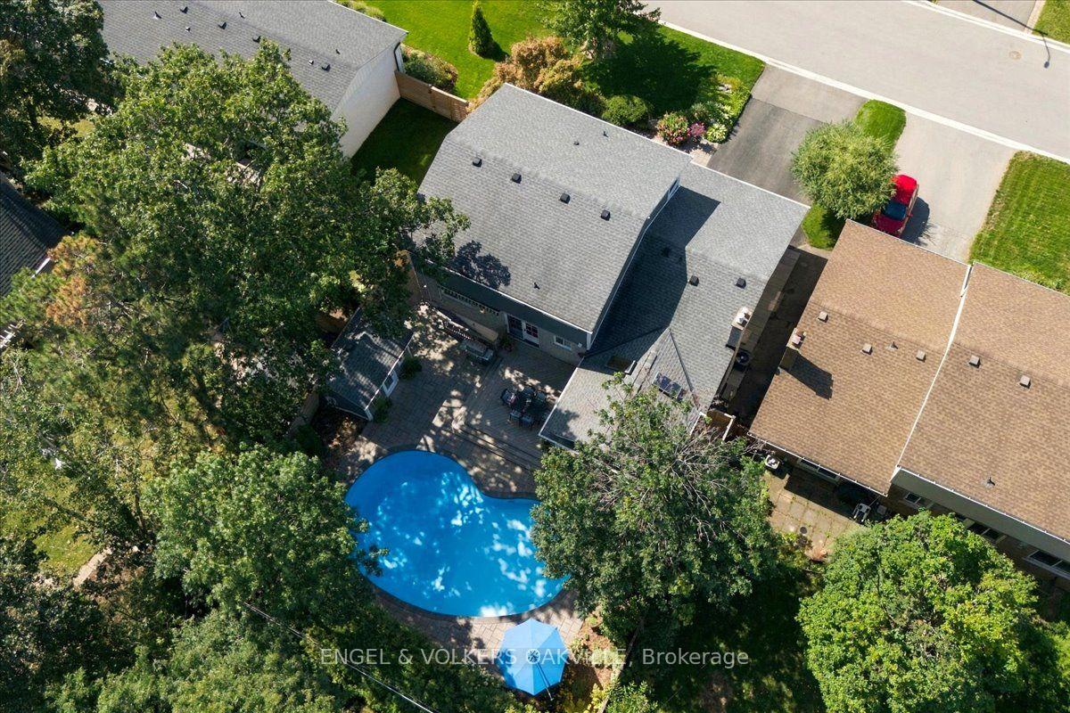 Photo 41 of 493 Wicklow Road, Burlington, Shoreacres — HOMEH