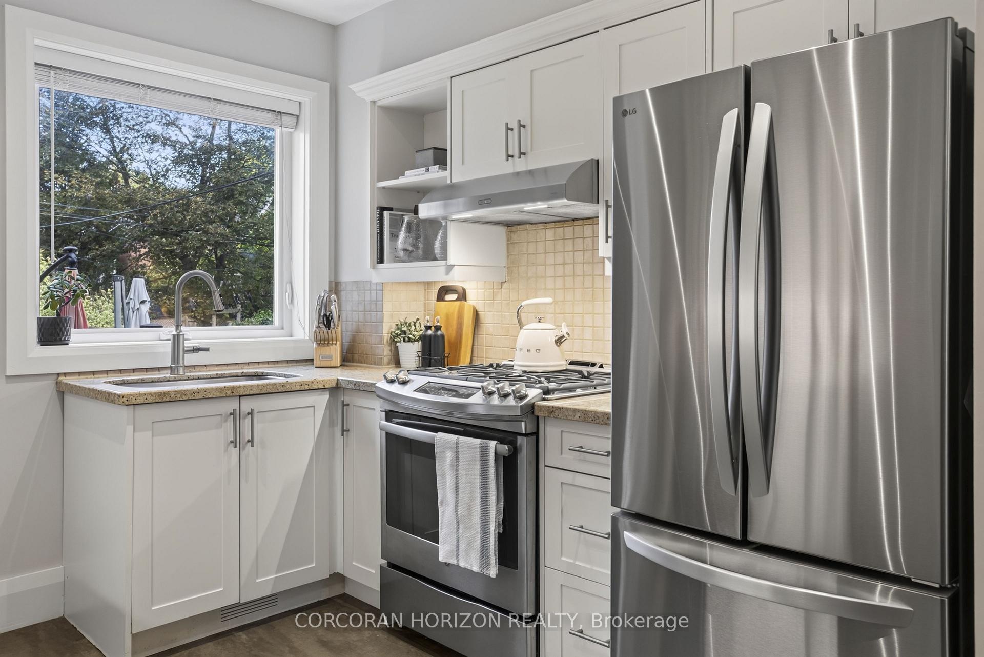 Photo 10 of 342 Hillsdale Avenue E, Toronto, Mount Pleasant East — HOMEH