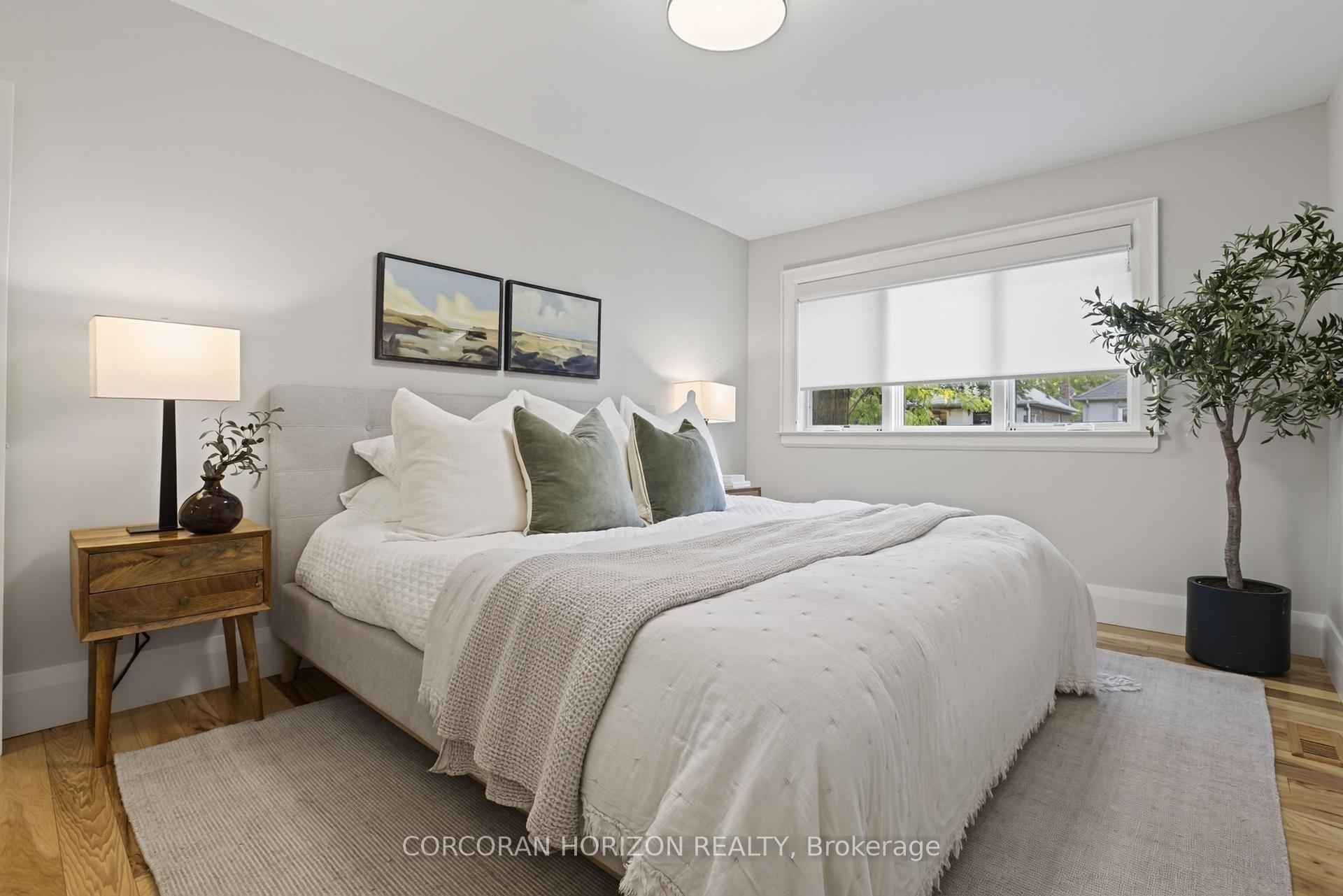 Photo 11 of 342 Hillsdale Avenue E, Toronto, Mount Pleasant East — HOMEH