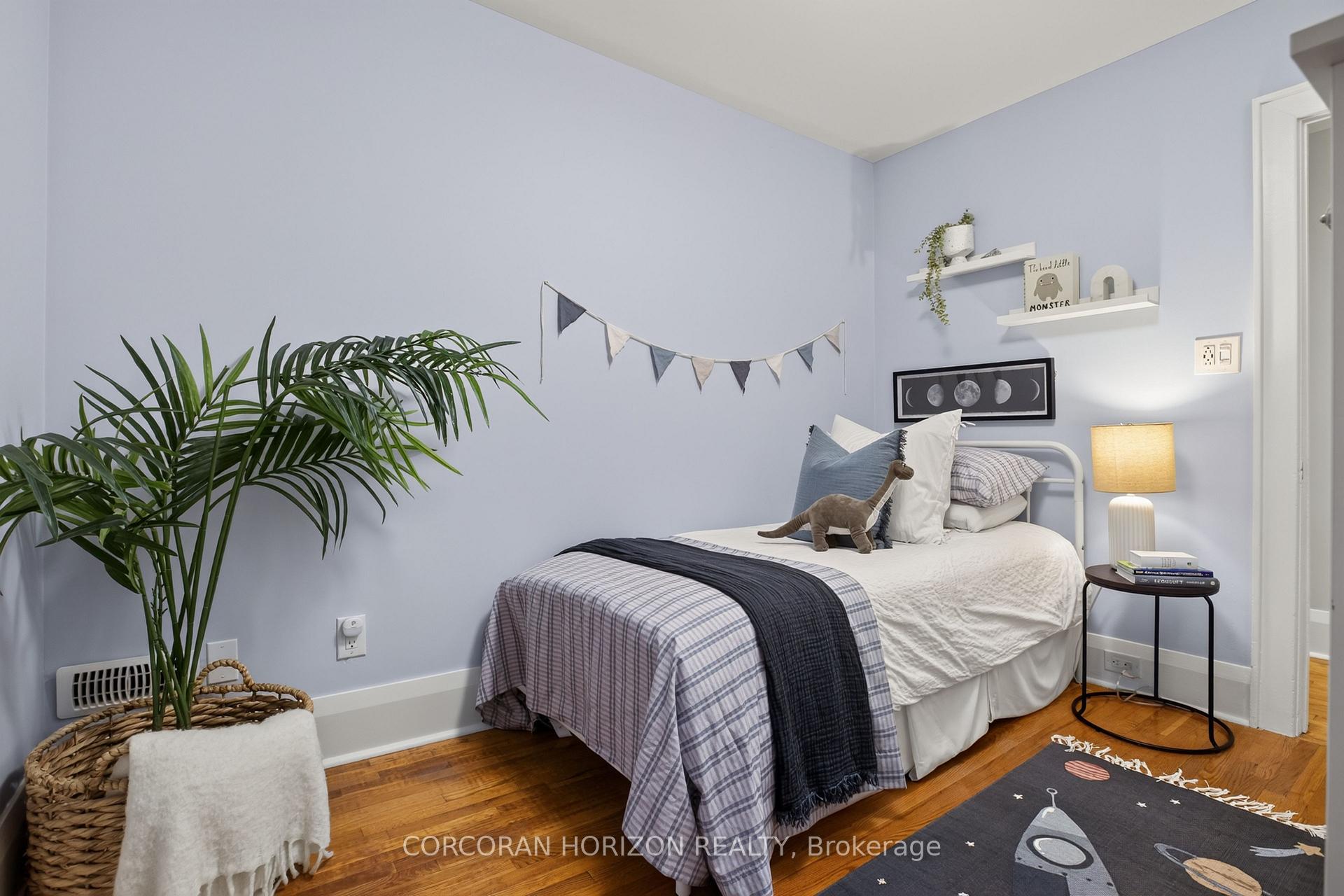 Photo 13 of 342 Hillsdale Avenue E, Toronto, Mount Pleasant East — HOMEH