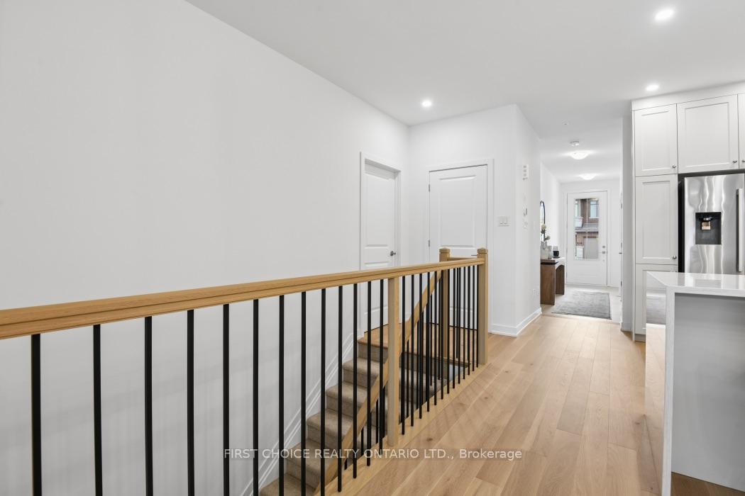 Photo 4 of 244 Hampshire Place, Ottawa, Stittsville (North) — HOMEH
