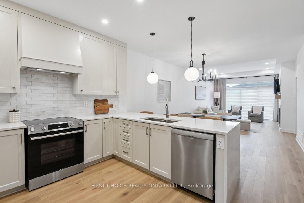 Photo 13 of 244 Hampshire Place, Ottawa, Stittsville (North) — HOMEH