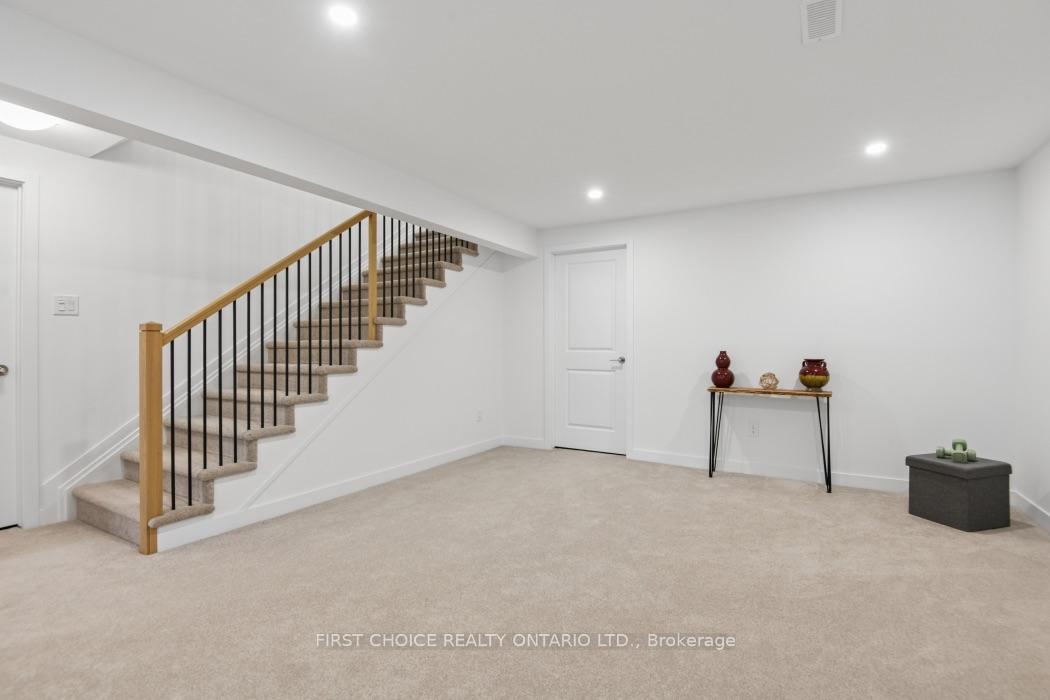 Photo 25 of 244 Hampshire Place, Ottawa, Stittsville (North) — HOMEH