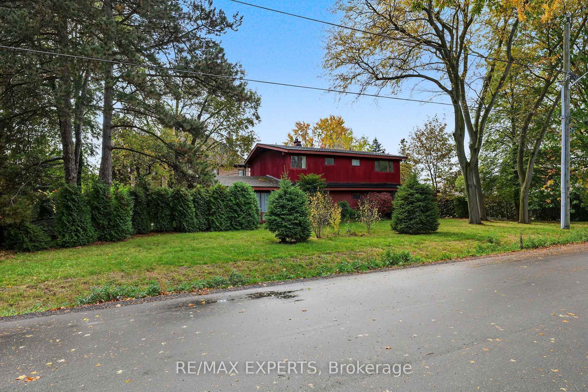 Photo 9 of 2 Welton Street, Vaughan, Maple — HOMEH
