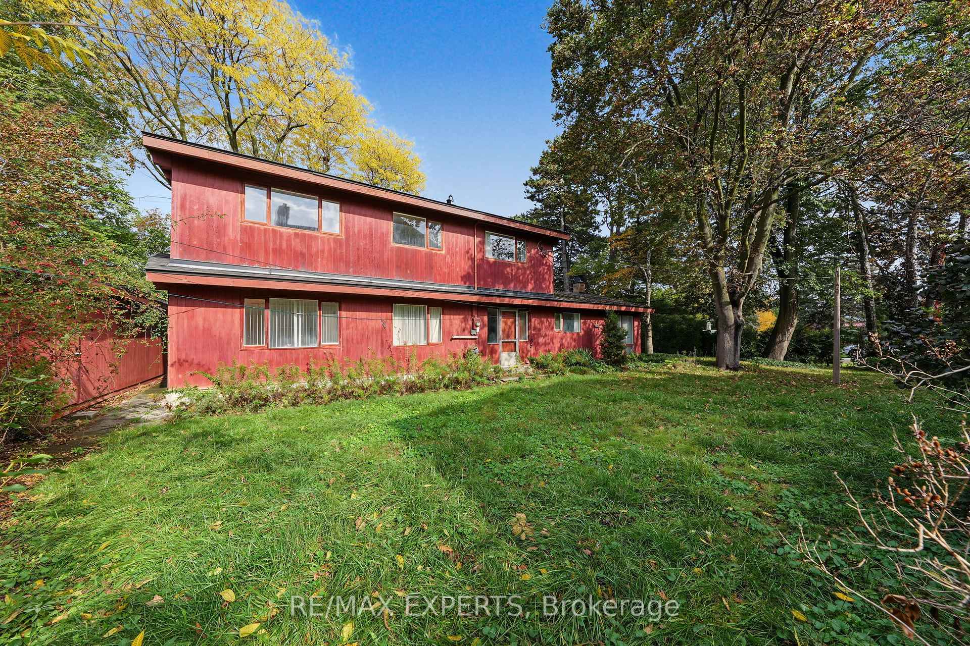 Photo 15 of 2 Welton Street, Vaughan, Maple — HOMEH
