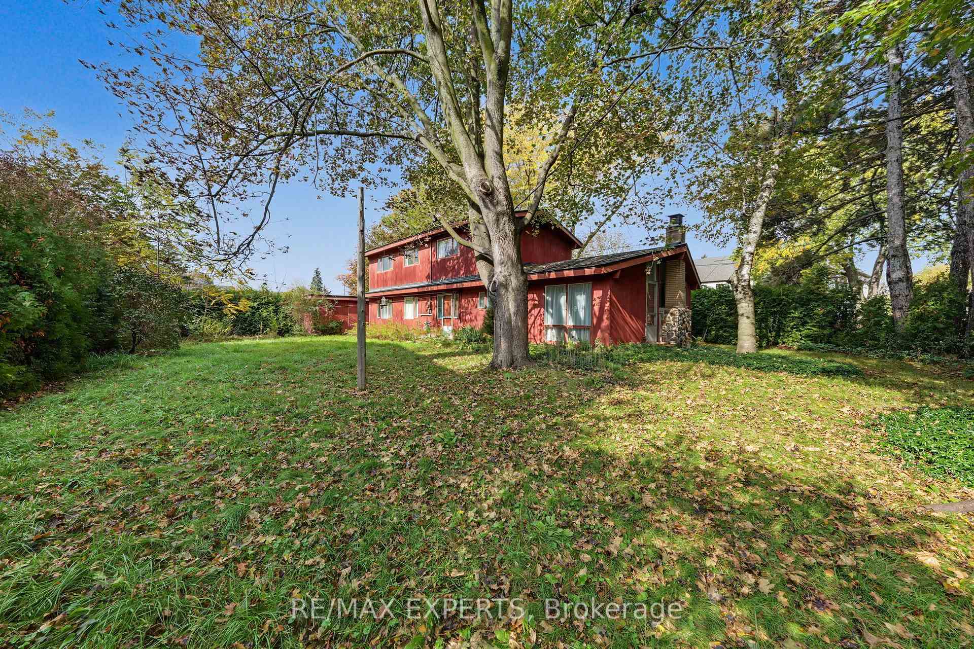 Photo 16 of 2 Welton Street, Vaughan, Maple — HOMEH