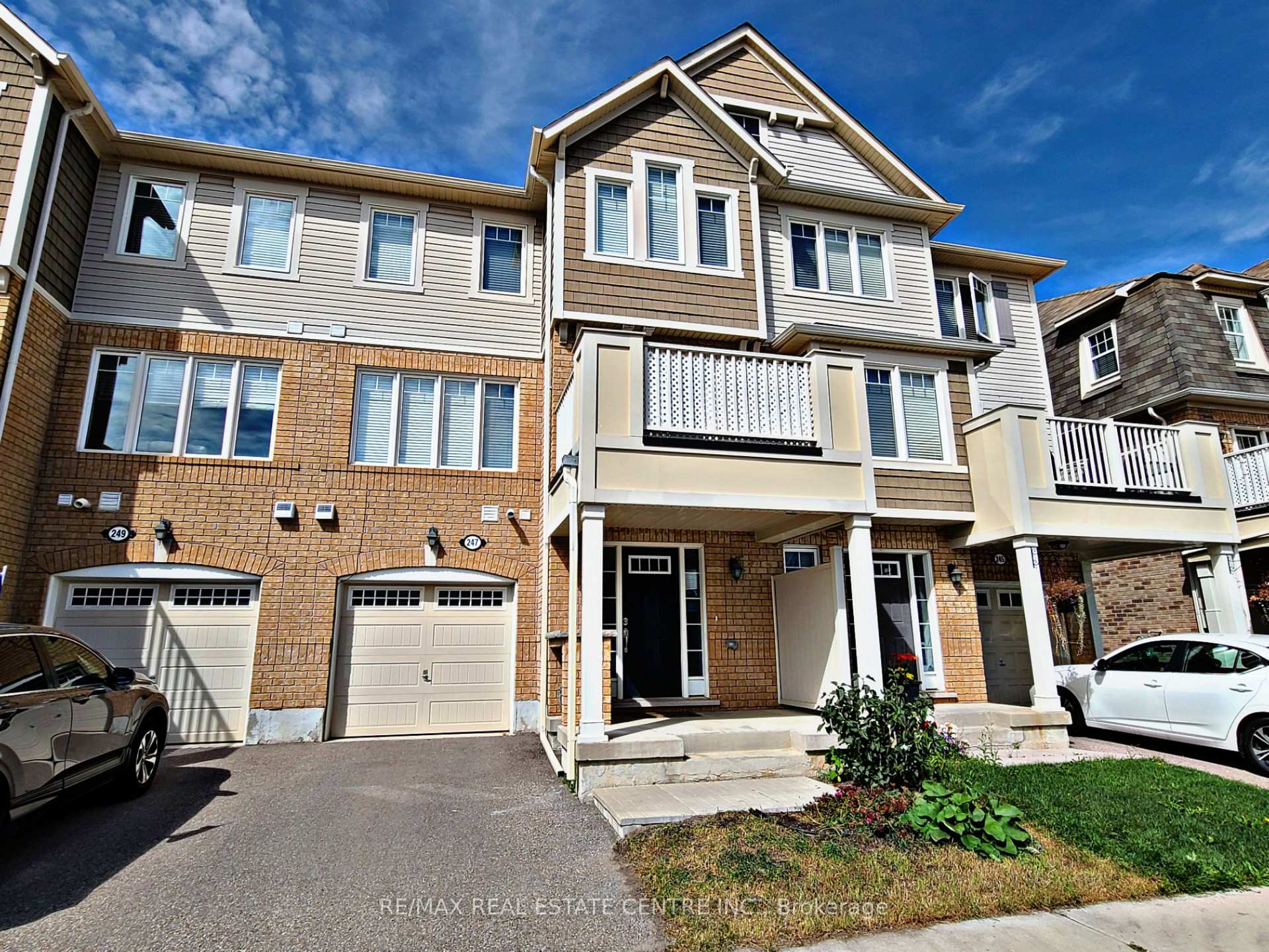 Photo of 247 Slingsby Landing