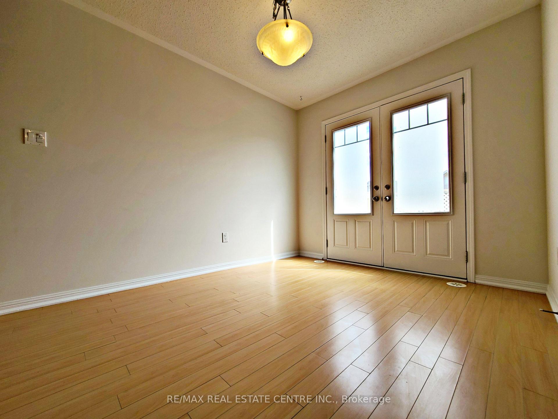 Photo 10 of 247 Slingsby Landing, Milton, Harrison — HOMEH
