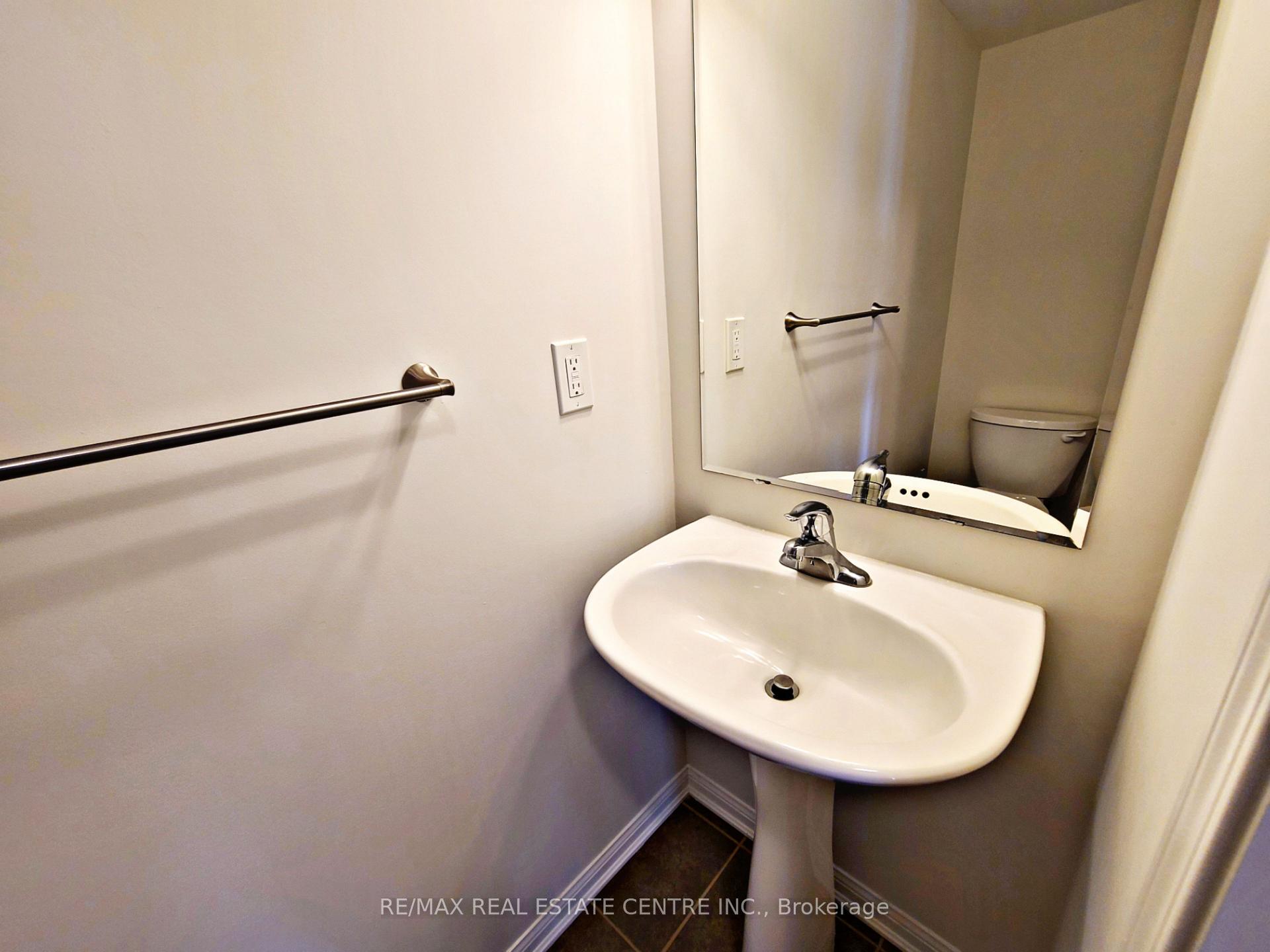 Photo 12 of 247 Slingsby Landing, Milton, Harrison — HOMEH