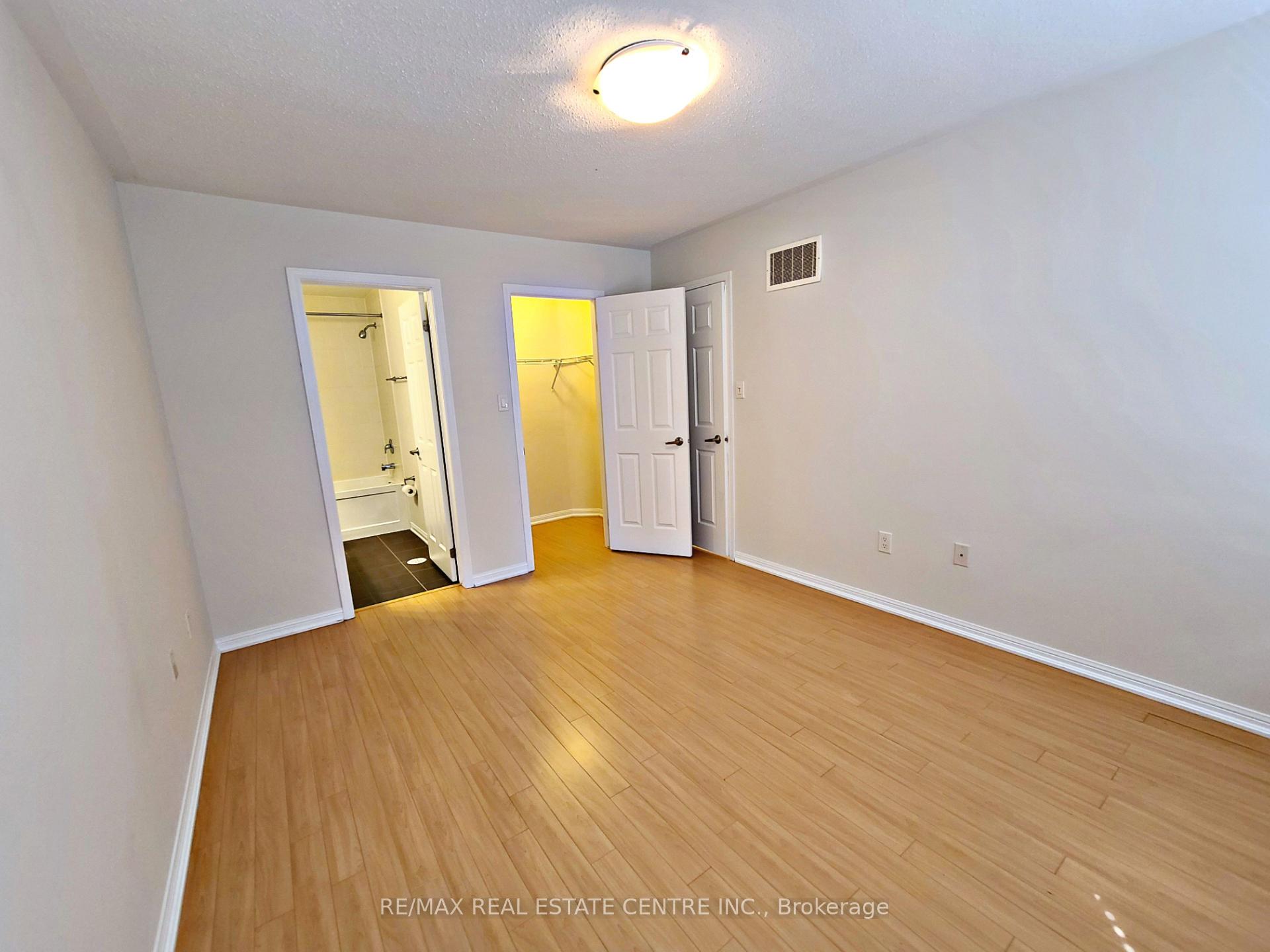 Photo 13 of 247 Slingsby Landing, Milton, Harrison — HOMEH