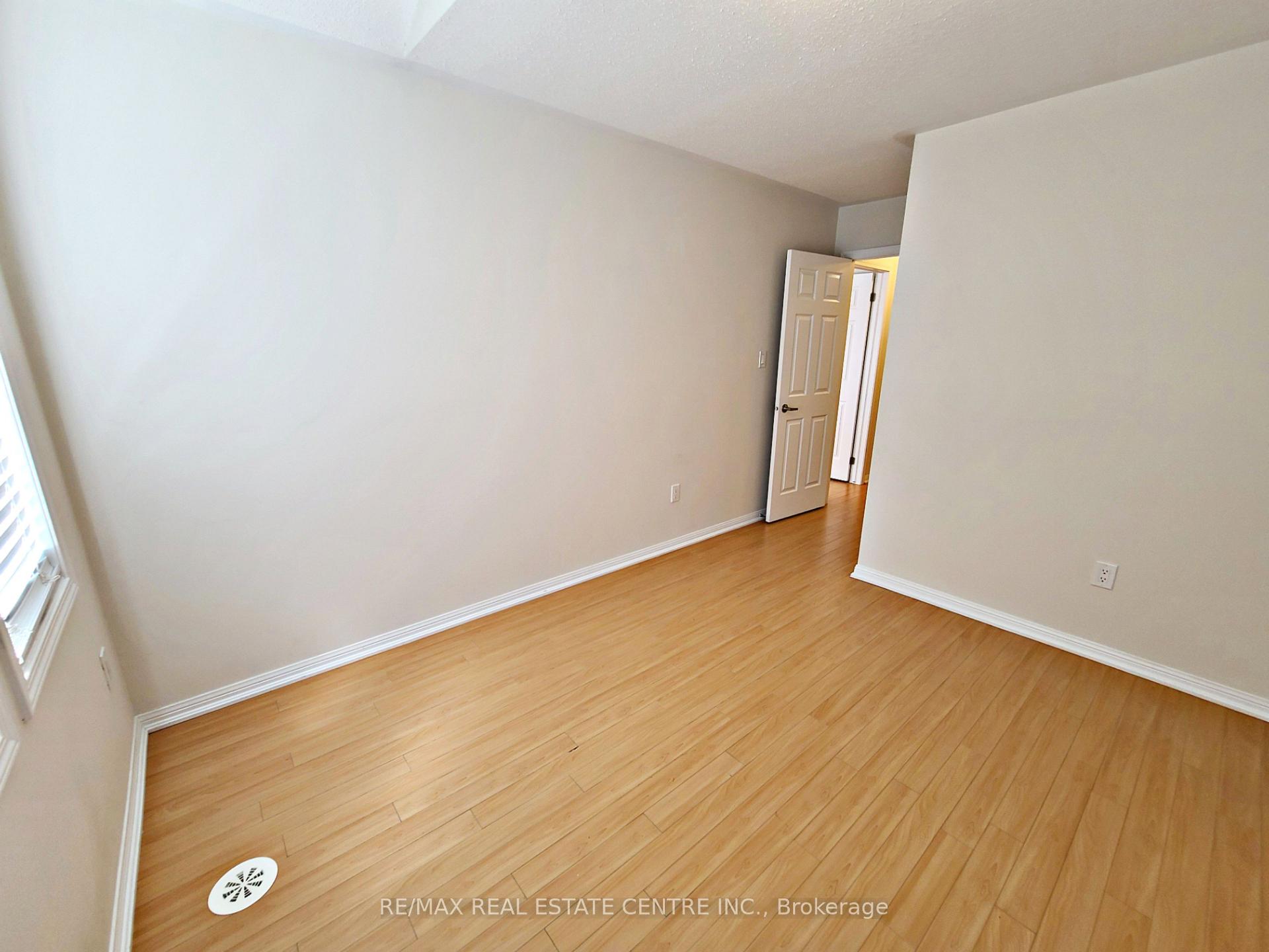 Photo 16 of 247 Slingsby Landing, Milton, Harrison — HOMEH