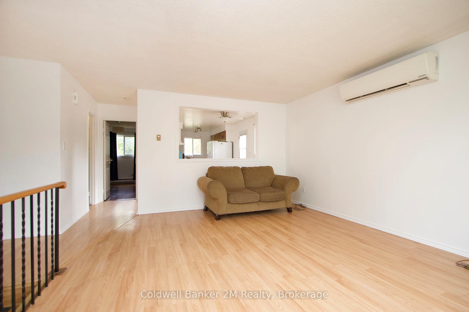 Photo 6 of 673 Attersley Drive, Oshawa, Pinecrest — HOMEH