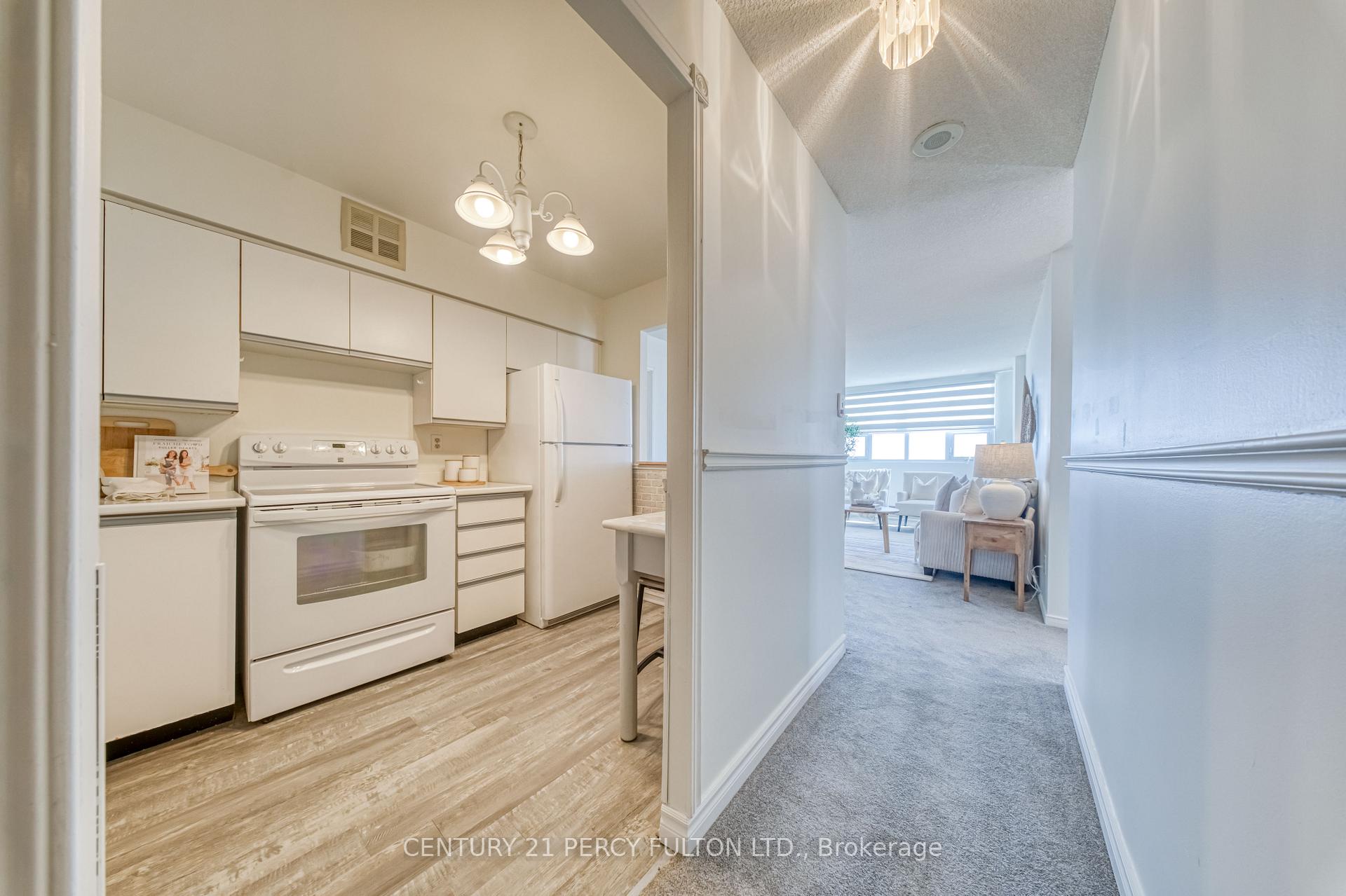 Photo 8 of Unit 1004, 2 Westney Road N, Ajax, Central West — HOMEH