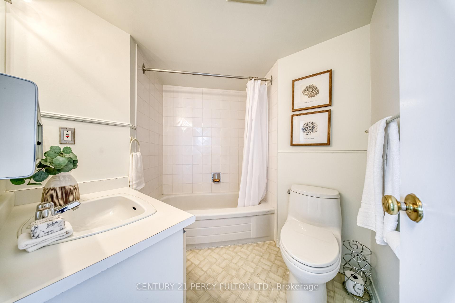 Photo 25 of Unit 1004, 2 Westney Road N, Ajax, Central West — HOMEH