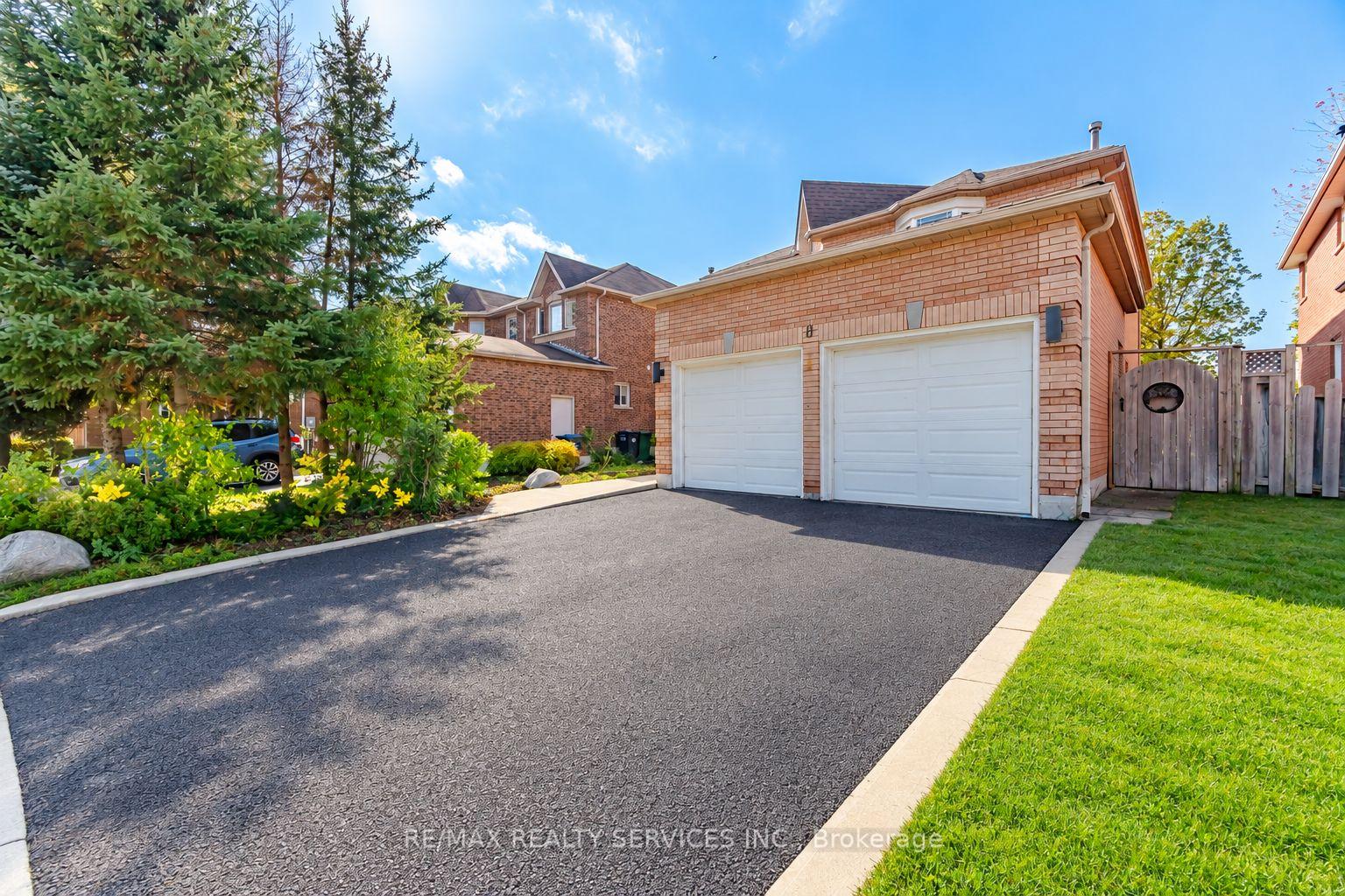 Photo 5 of 8 Gardenia Way, Caledon, Rural Caledon — HOMEH