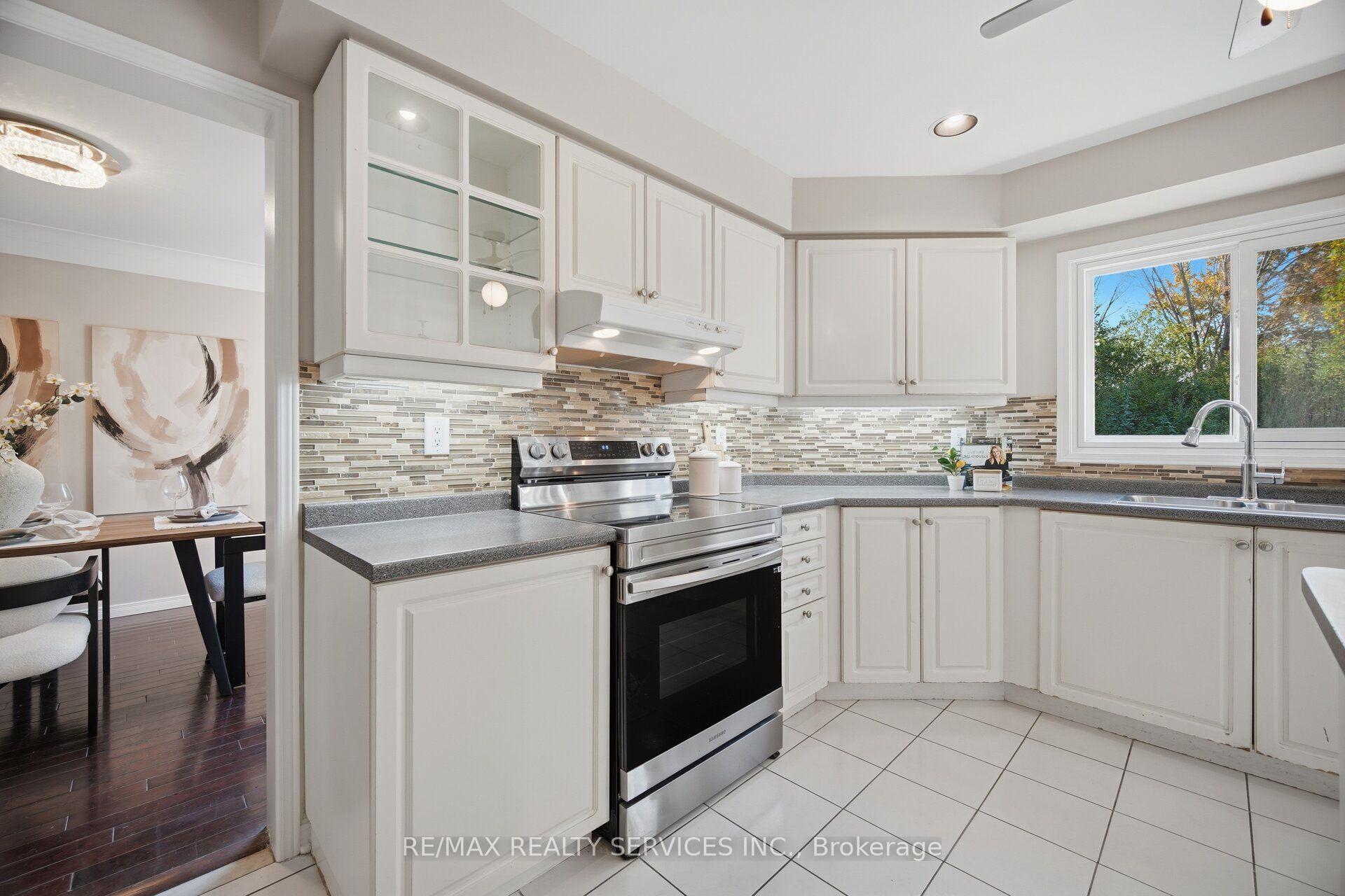 Photo 20 of 8 Gardenia Way, Caledon, Rural Caledon — HOMEH