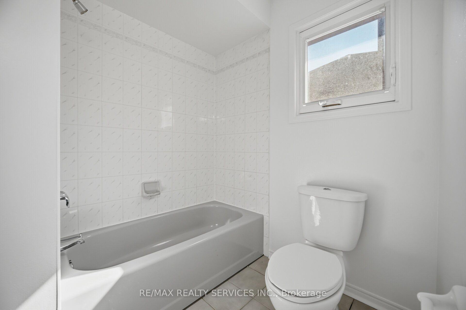 Photo 44 of 8 Gardenia Way, Caledon, Rural Caledon — HOMEH