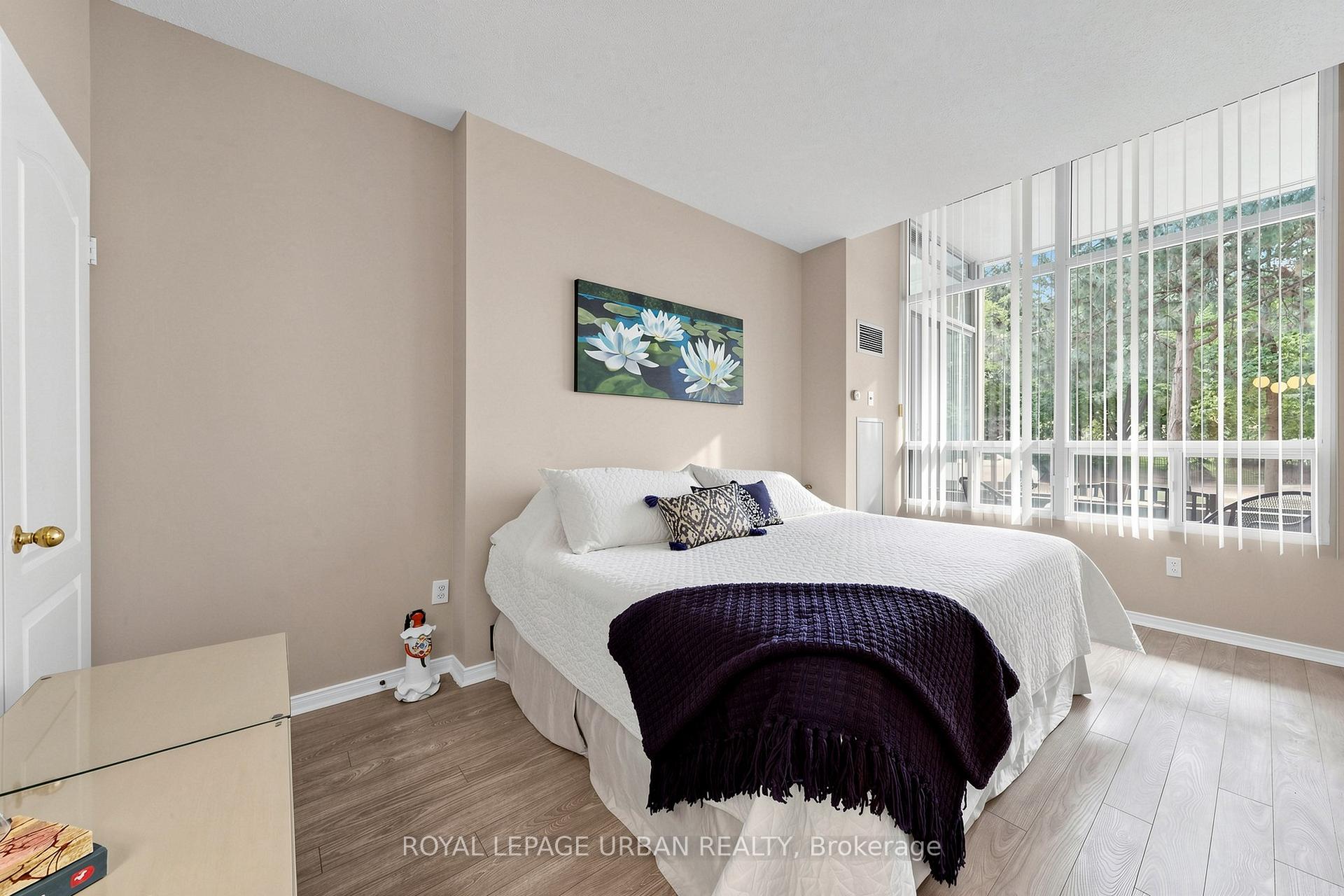 Photo 21 of Unit 110, 11 Townsgate Drive, Vaughan, Crestwood-Springfarm-Yorkhill — HOMEH