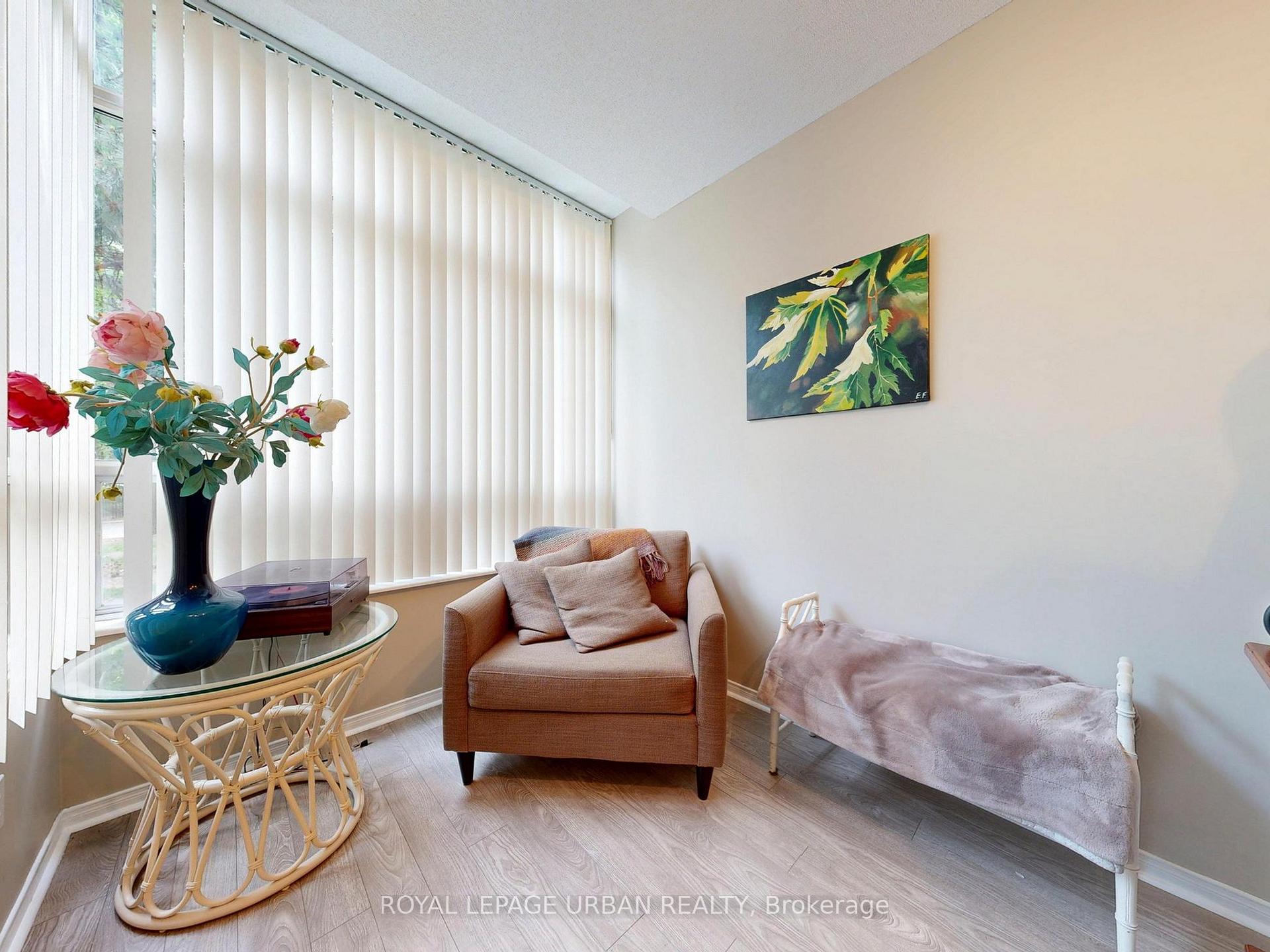 Photo 23 of Unit 110, 11 Townsgate Drive, Vaughan, Crestwood-Springfarm-Yorkhill — HOMEH