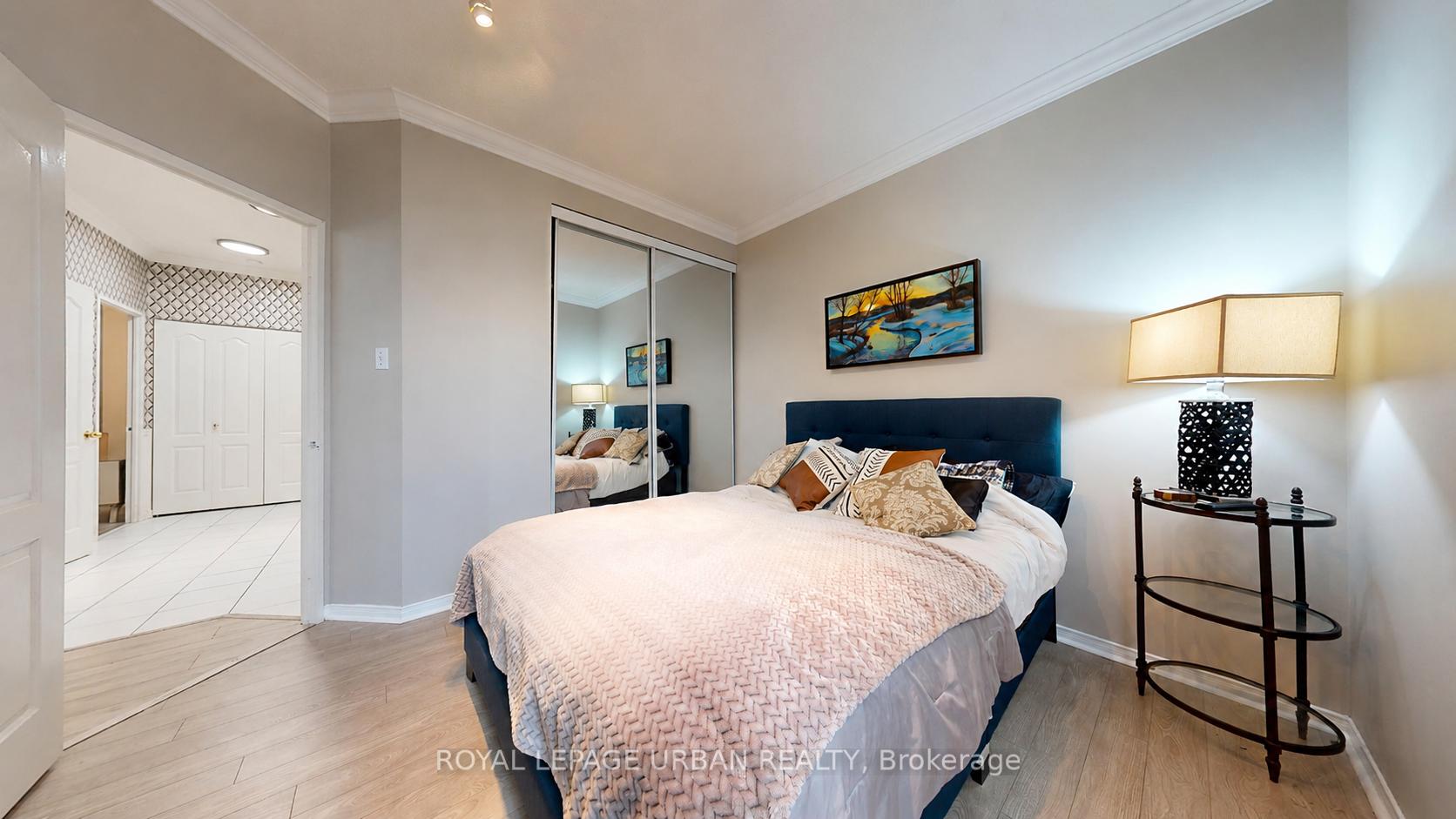 Photo 27 of Unit 110, 11 Townsgate Drive, Vaughan, Crestwood-Springfarm-Yorkhill — HOMEH