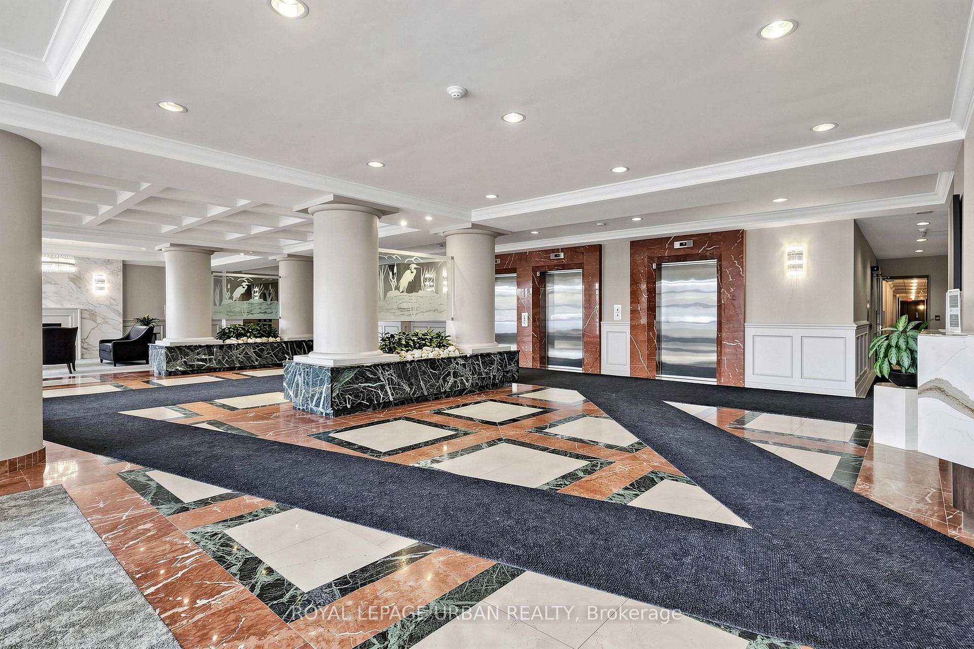 Photo 34 of Unit 110, 11 Townsgate Drive, Vaughan, Crestwood-Springfarm-Yorkhill — HOMEH