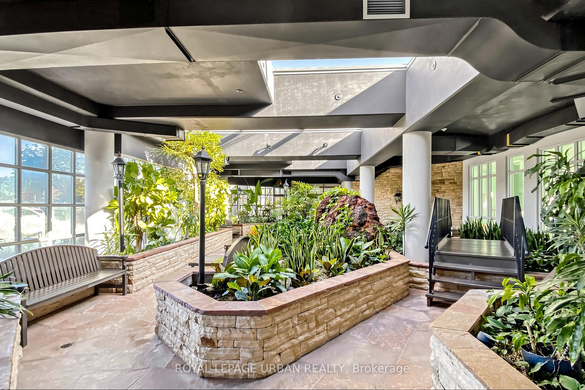 Photo 36 of Unit 110, 11 Townsgate Drive, Vaughan, Crestwood-Springfarm-Yorkhill — HOMEH