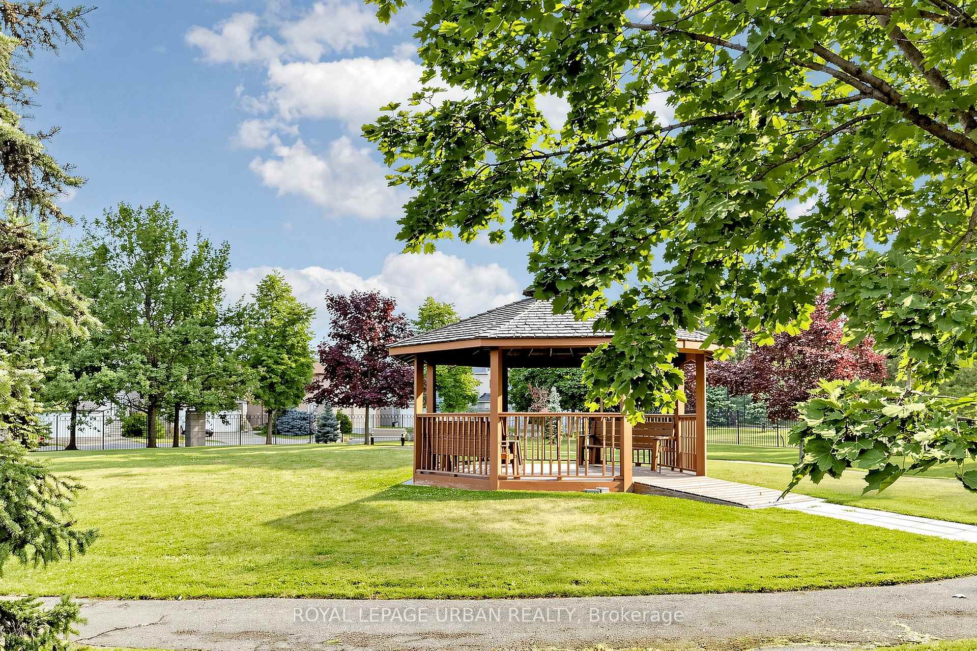 Photo 41 of Unit 110, 11 Townsgate Drive, Vaughan, Crestwood-Springfarm-Yorkhill — HOMEH