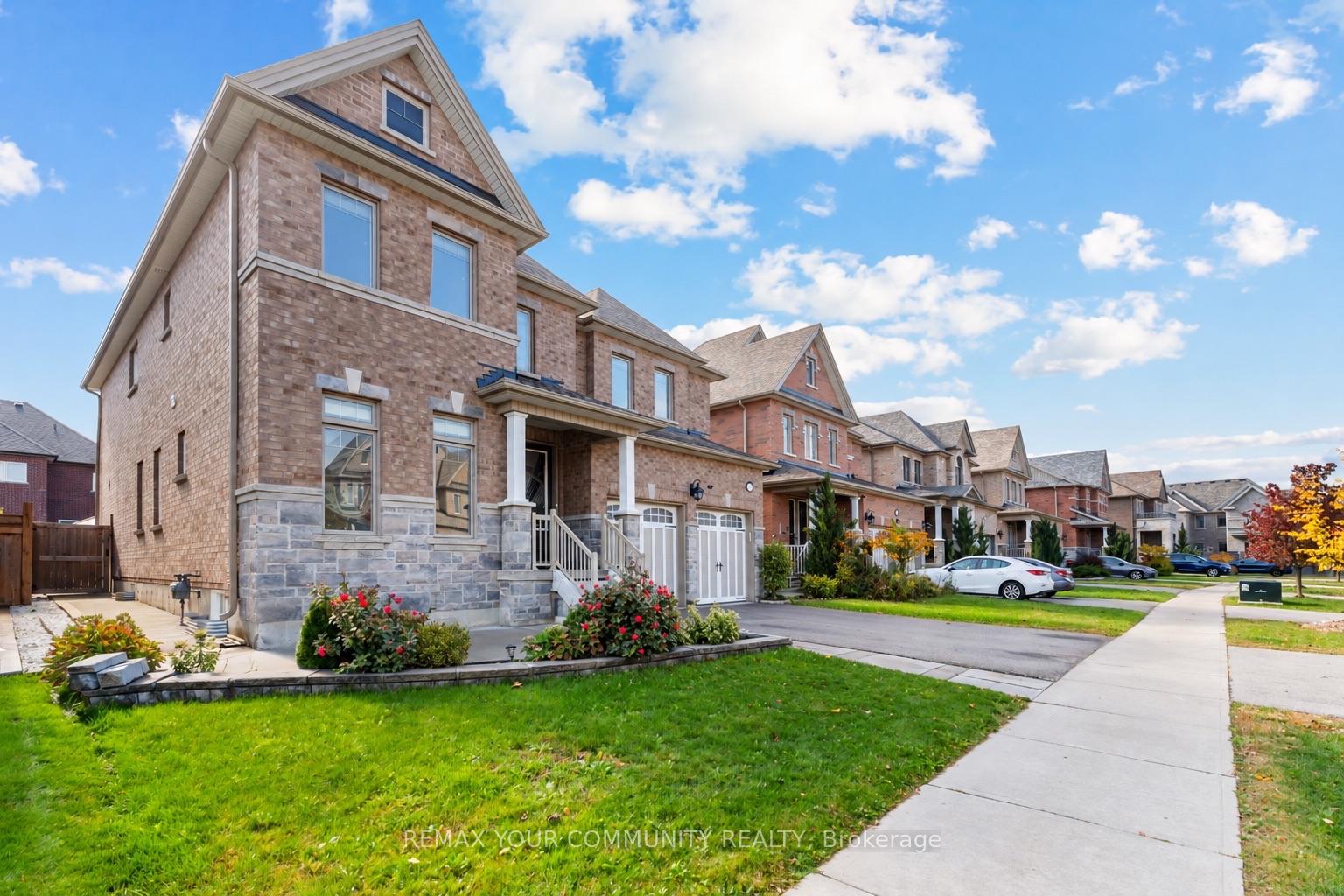 Photo 2 of 73 Morrison Avenue, New Tecumseth, Alliston — HOMEH