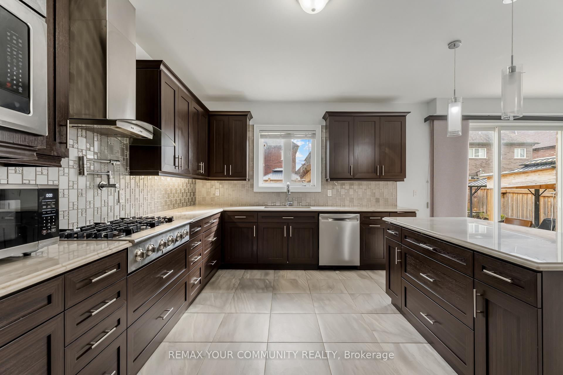Photo 15 of 73 Morrison Avenue, New Tecumseth, Alliston — HOMEH