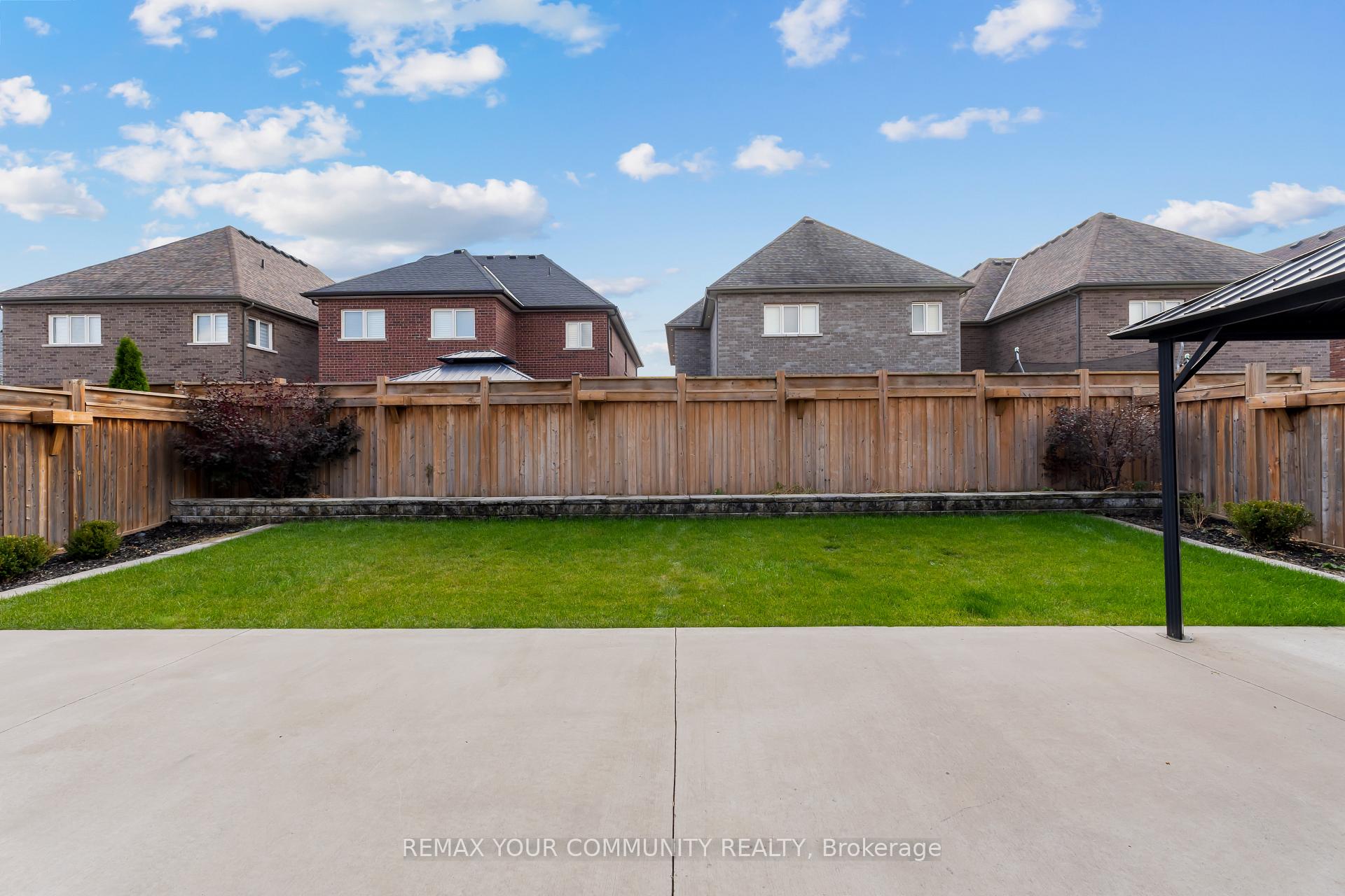 Photo 43 of 73 Morrison Avenue, New Tecumseth, Alliston — HOMEH