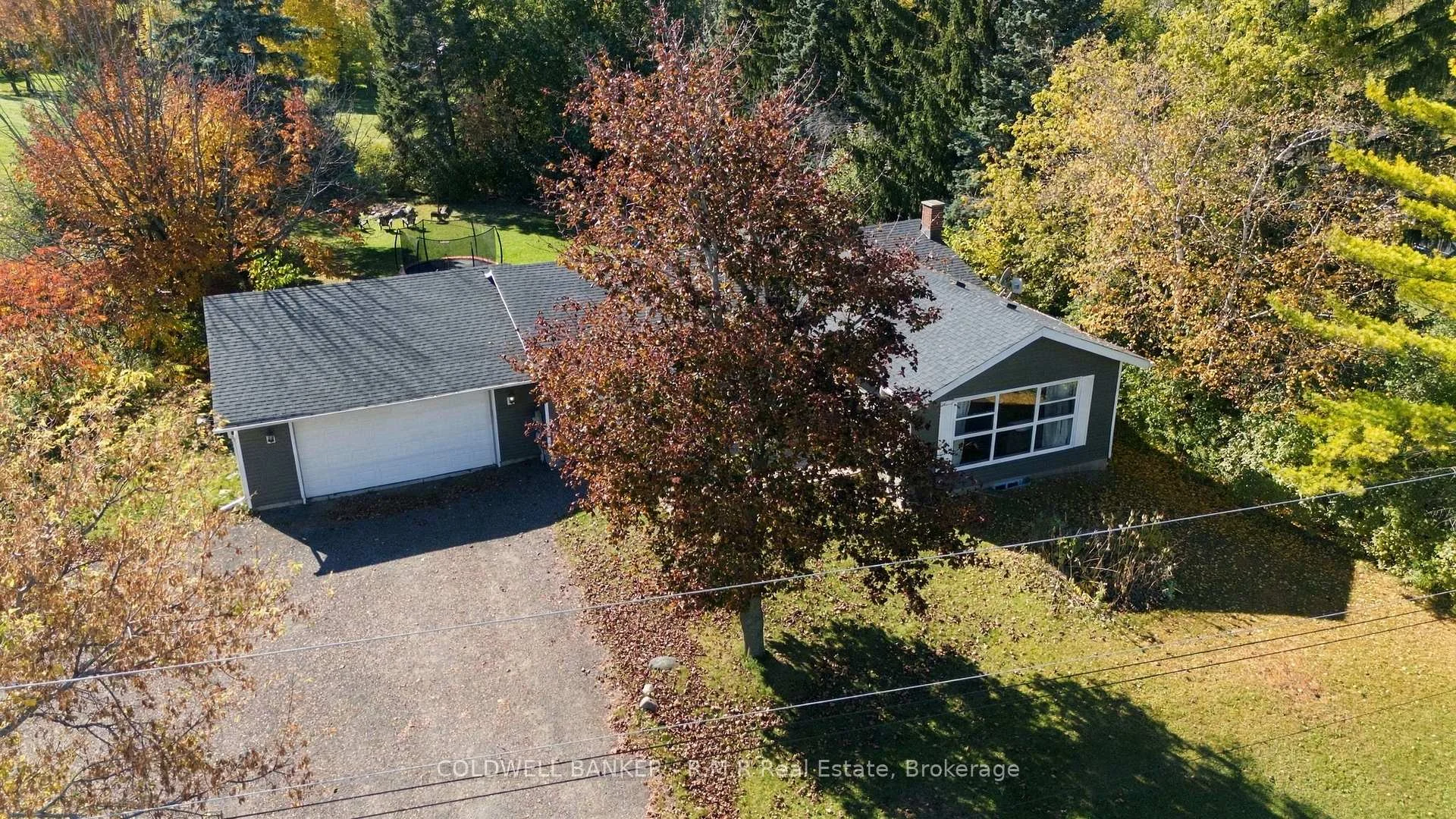 Photo 13 of 34 Helen Crescent, Kawartha Lakes, Mariposa — HOMEH
