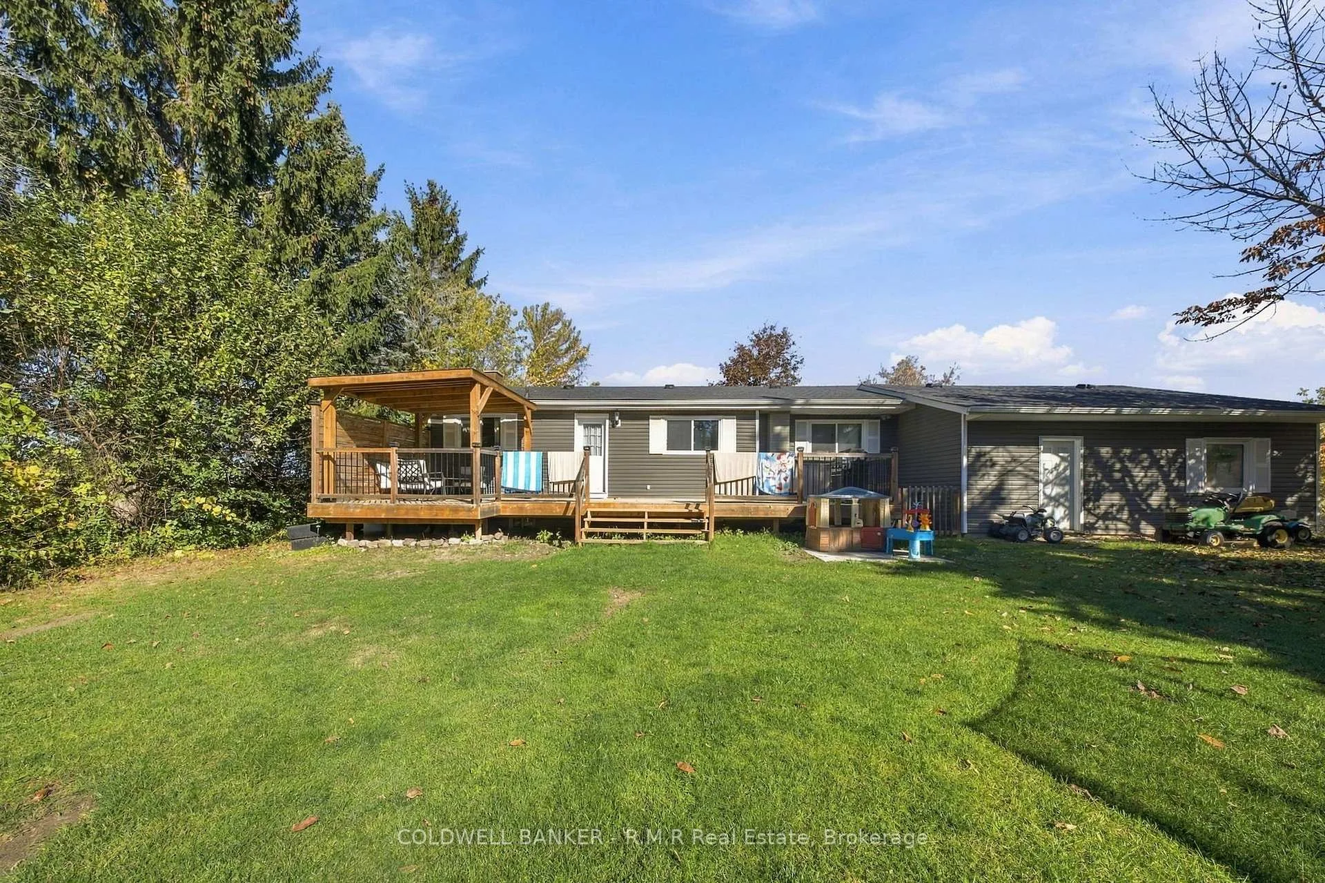 Photo 27 of 34 Helen Crescent, Kawartha Lakes, Mariposa — HOMEH