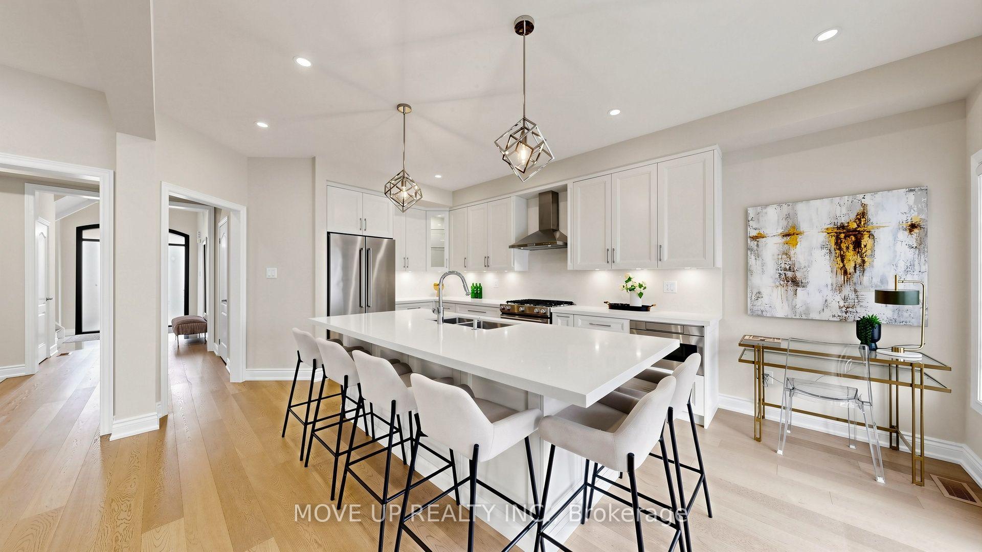 Photo 10 of 35 Lauderdale Drive, Vaughan, Patterson — HOMEH