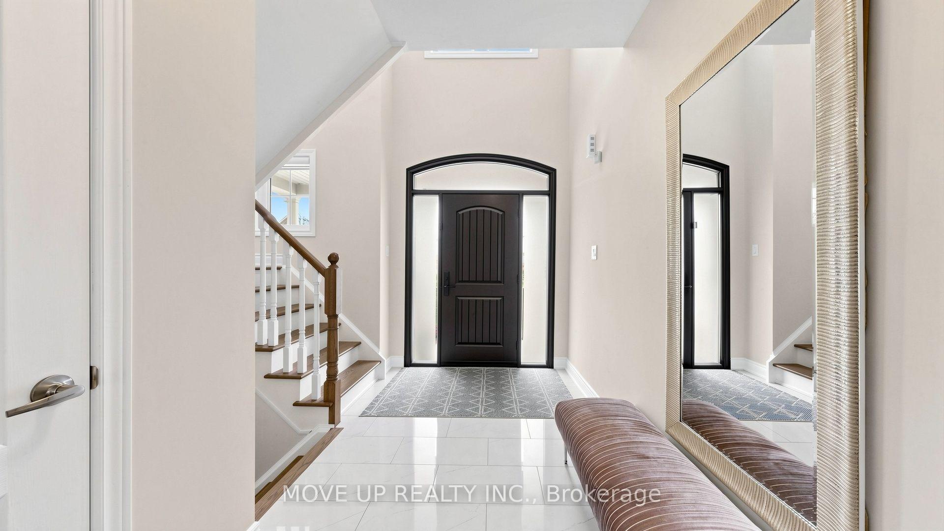 Photo 17 of 35 Lauderdale Drive, Vaughan, Patterson — HOMEH
