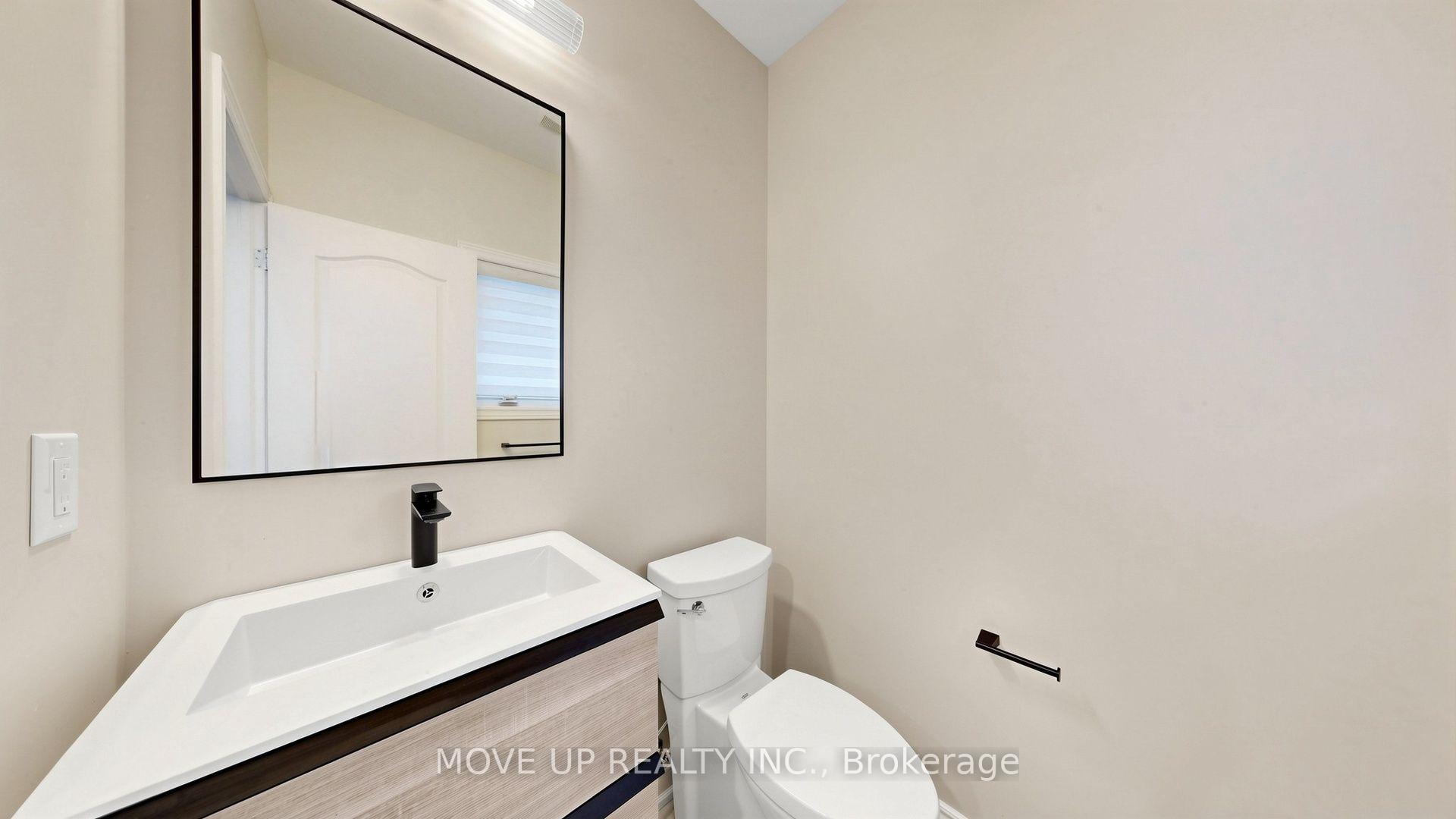 Photo 18 of 35 Lauderdale Drive, Vaughan, Patterson — HOMEH