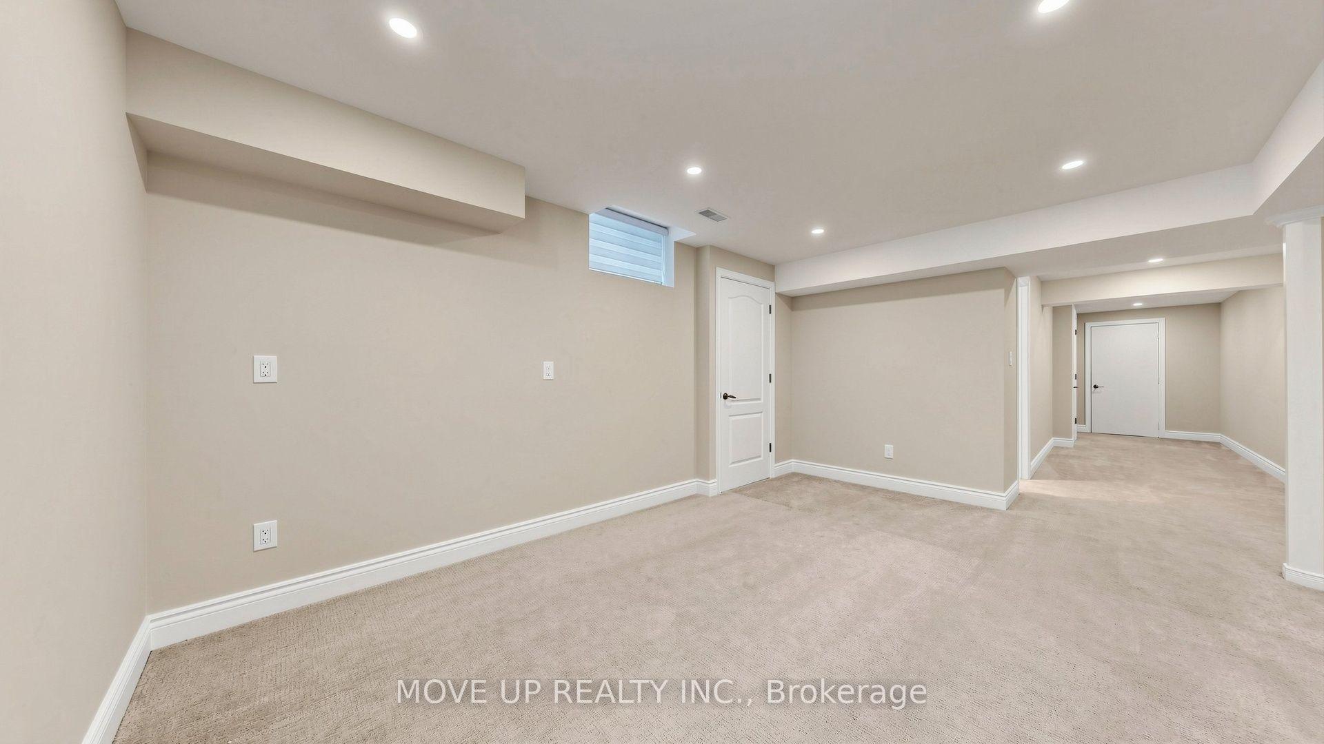 Photo 40 of 35 Lauderdale Drive, Vaughan, Patterson — HOMEH