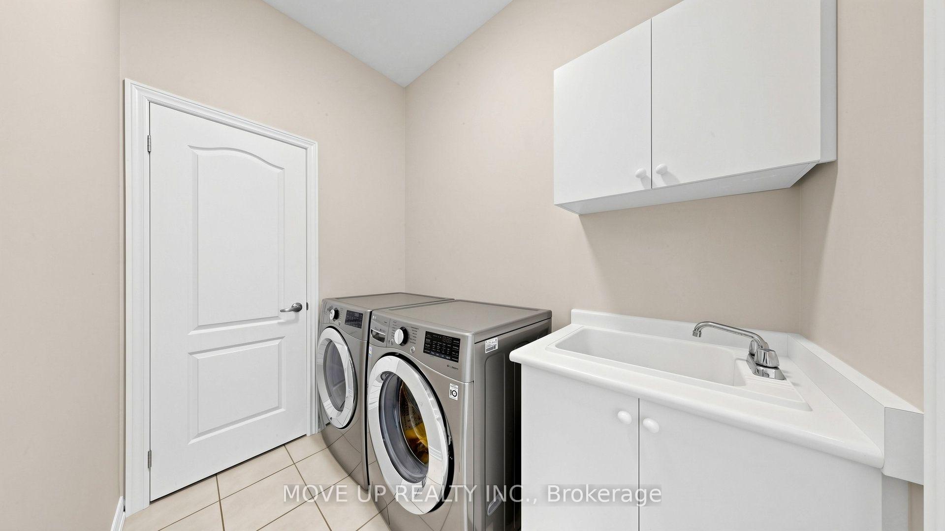 Photo 43 of 35 Lauderdale Drive, Vaughan, Patterson — HOMEH